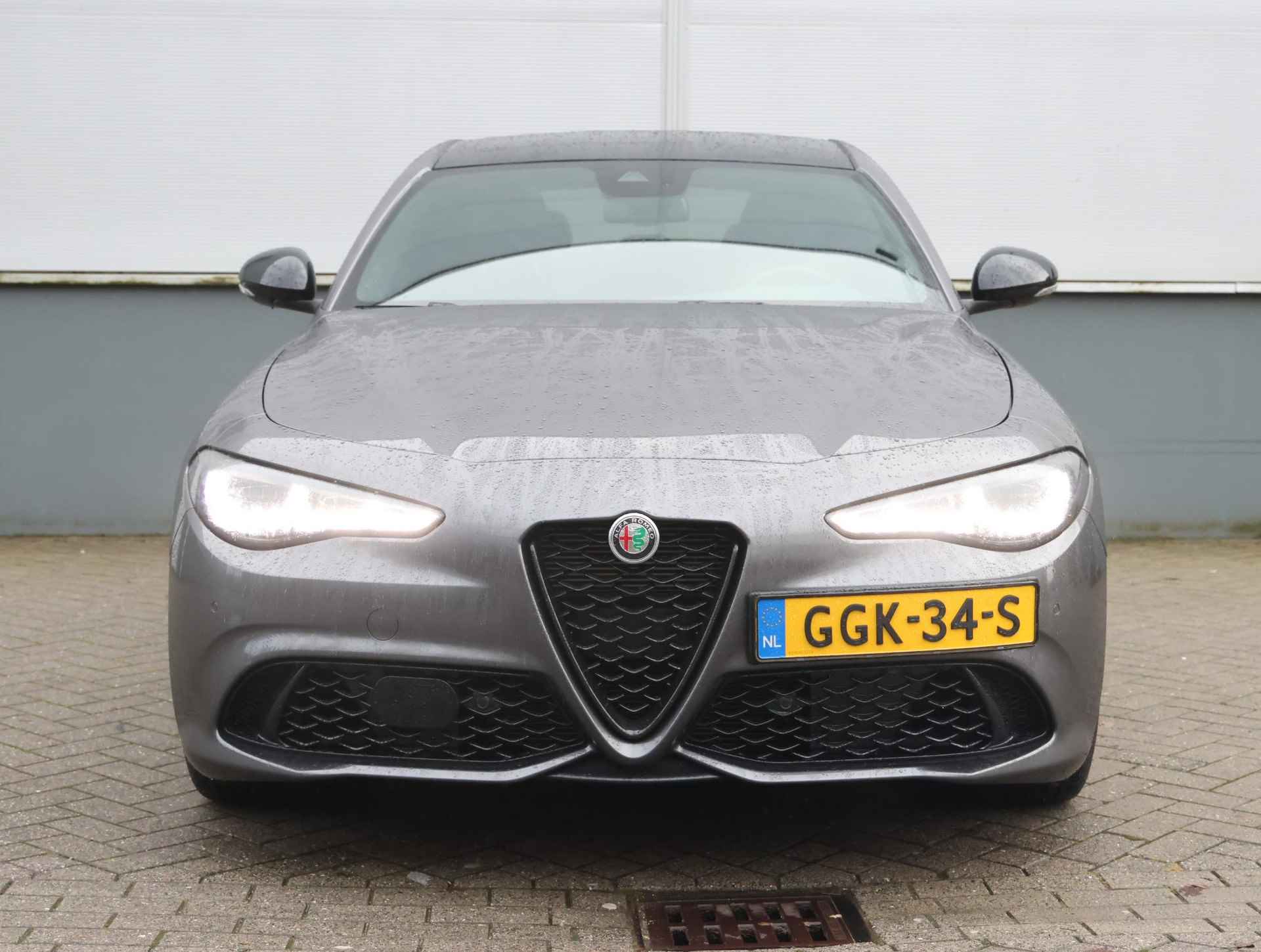 Alfa Romeo Giulia 280pk Turbo GME AWD Tributo Italiano (Harman&Kardon/Winterpakket/S.stoelen/LEER/Adapt.Cruise/Camera/19"LMV) - 43/46