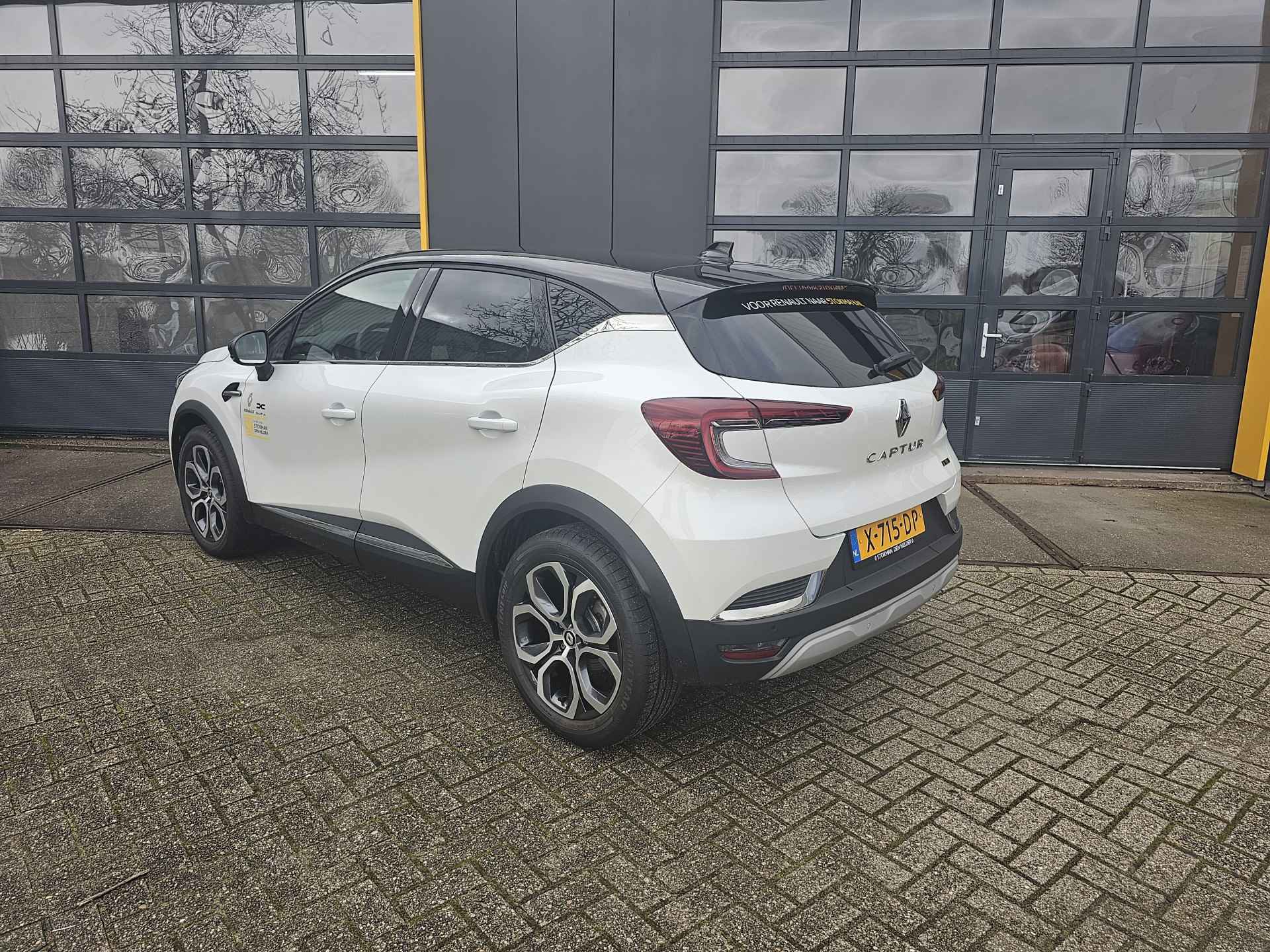 Renault Captur 1.6 E-Tech Hybrid 145pk AUT Techno | Navigatie | Adaptive cruise | Camera | Blind Spot | Stuur verwarmd | incl. Bovag rijklaarpakket met 12 maanden garantie | - 4/38