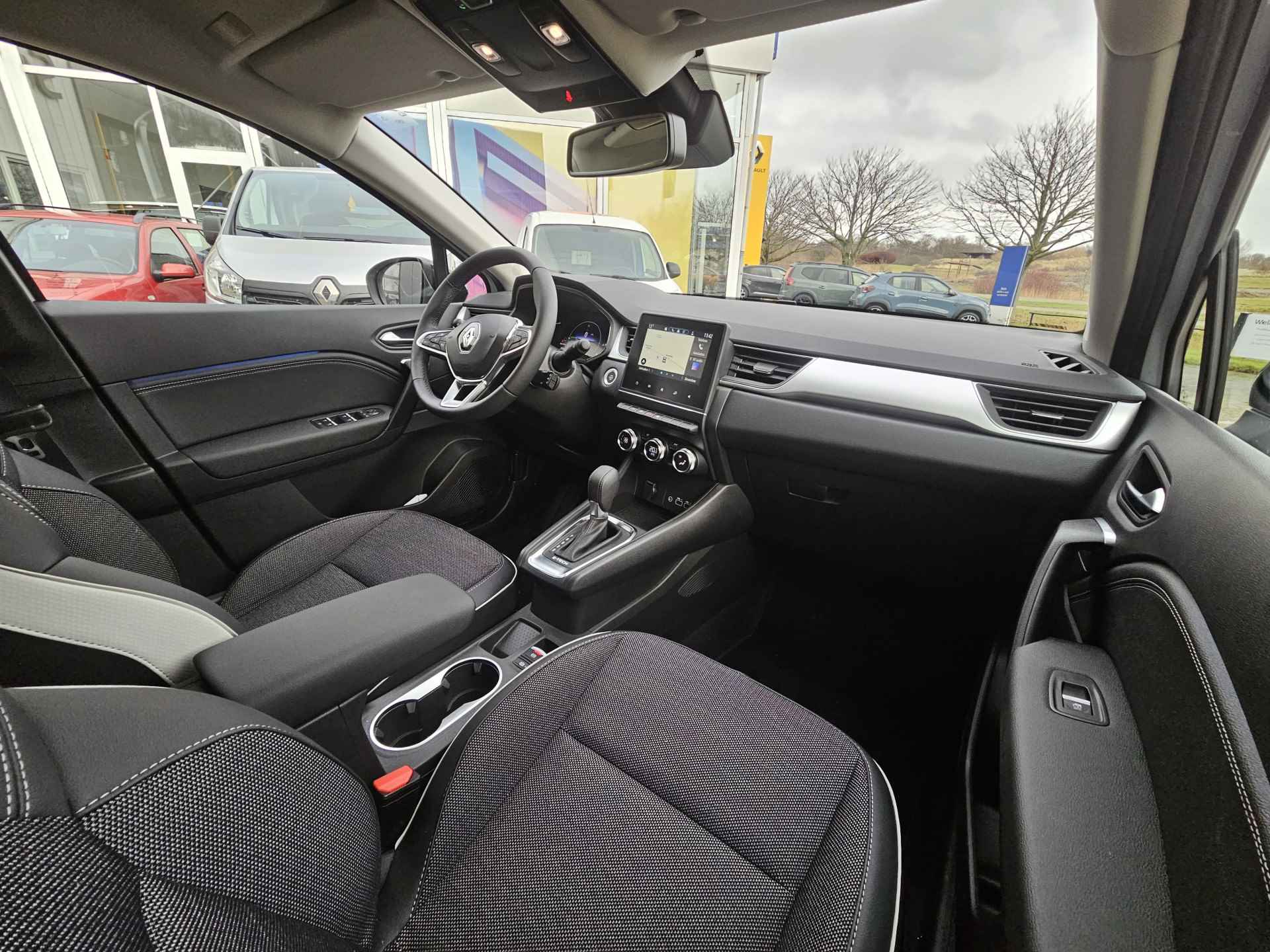 Renault Captur 1.6 E-Tech Hybrid 145pk AUT Techno | Navigatie | Adaptive cruise | Camera | Blind Spot | Stuur verwarmd | incl. Bovag rijklaarpakket met 12 maanden garantie | - 18/38