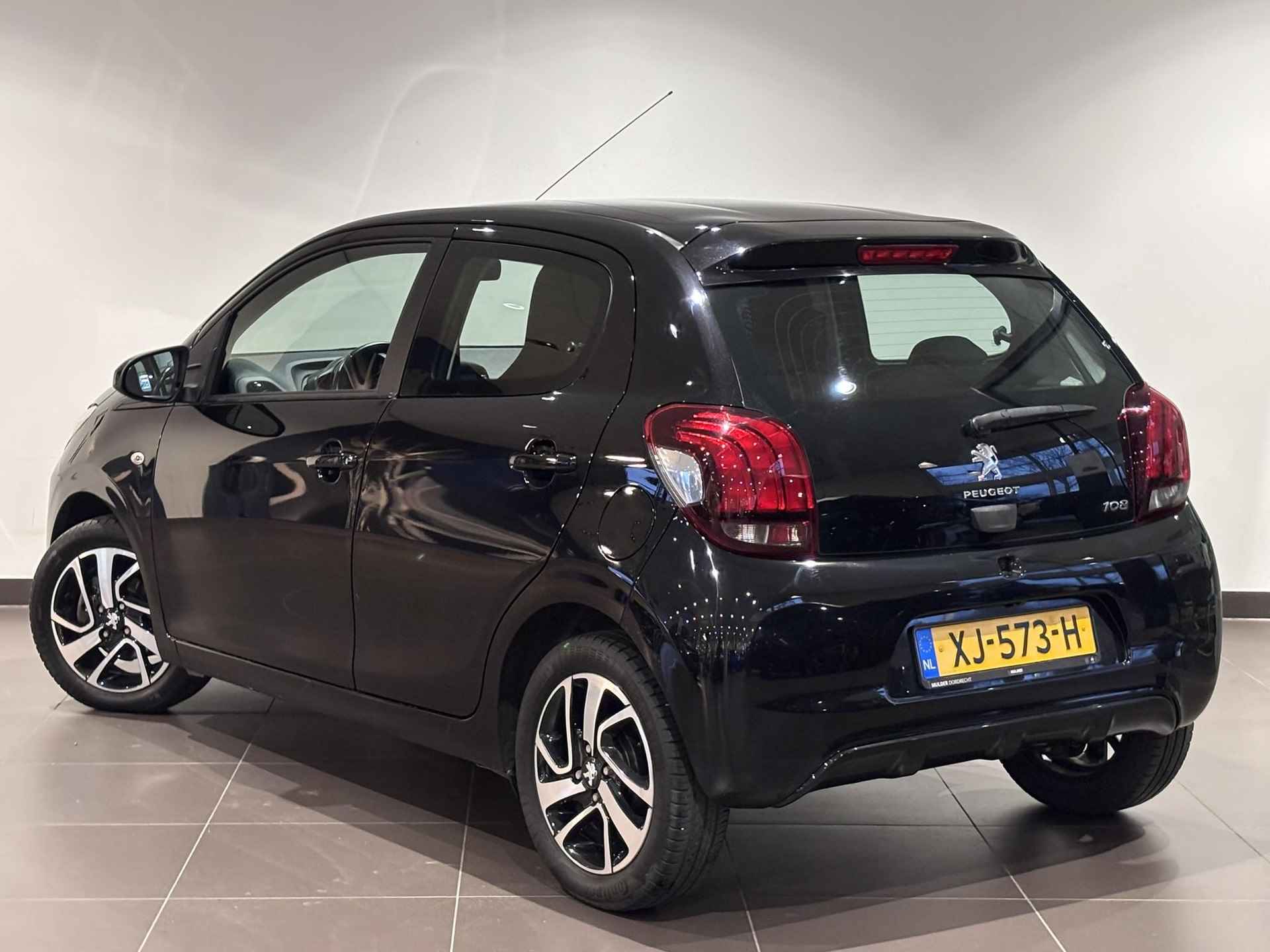 Peugeot 108 5-deurs Allure 1.0 e-VTi 72pk ETG AUTOMAAT | LAGE KM-STAND! | KEYLESS ENTRY | CAMERA | APPLE CARPLAY / ANDROID AUTO | DAB+ - 8/65