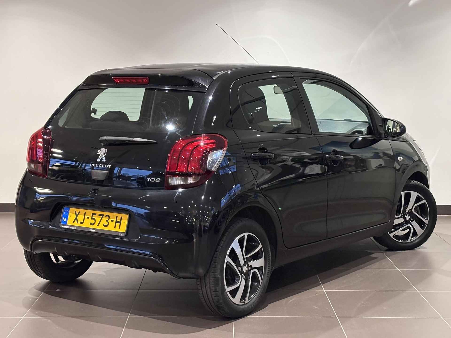 Peugeot 108 5-deurs Allure 1.0 e-VTi 72pk ETG AUTOMAAT | LAGE KM-STAND! | KEYLESS ENTRY | CAMERA | APPLE CARPLAY / ANDROID AUTO | DAB+ - 9/65