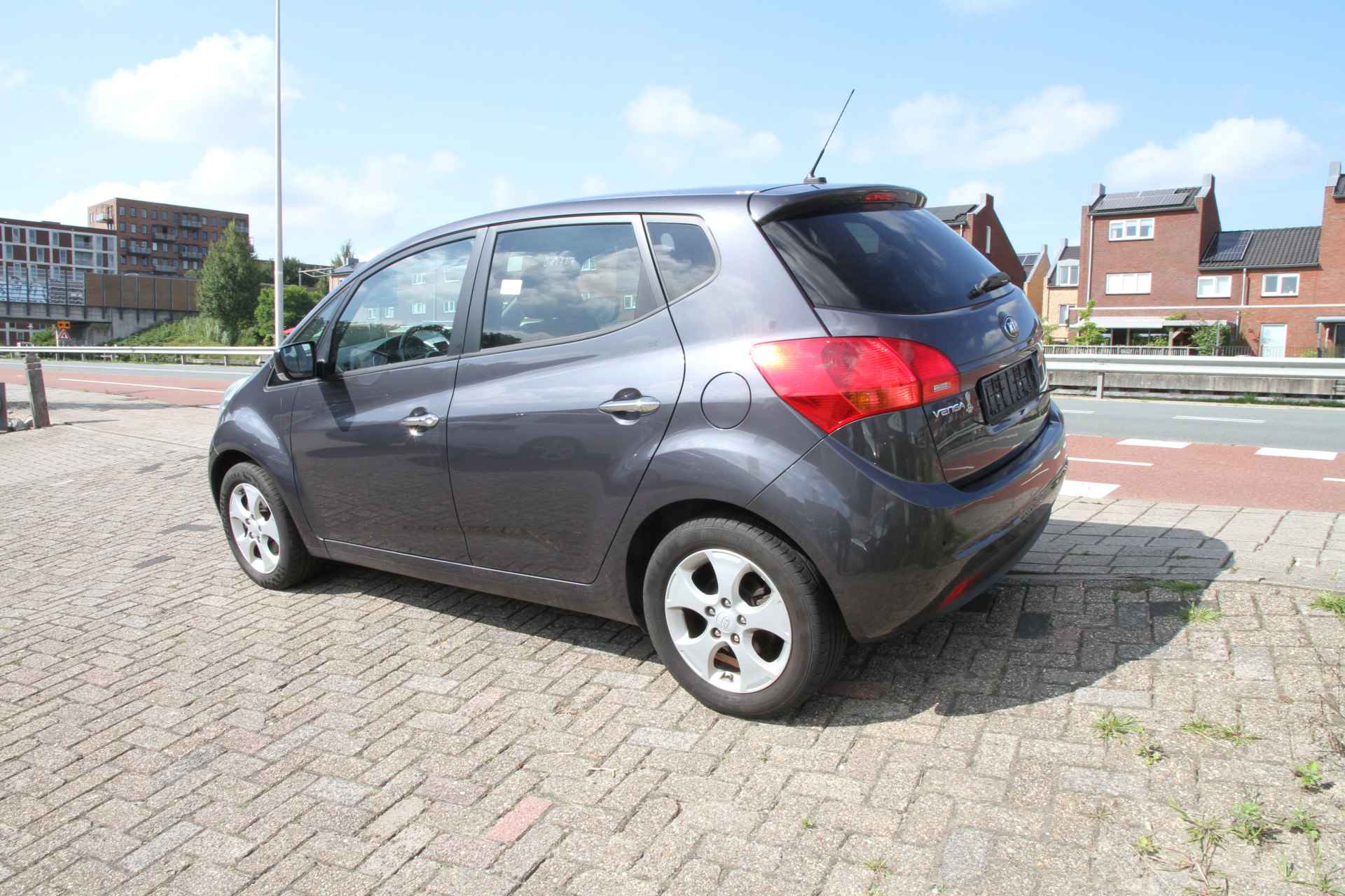 Kia Venga 1.6 CVVT World Cup Edition - 15/30