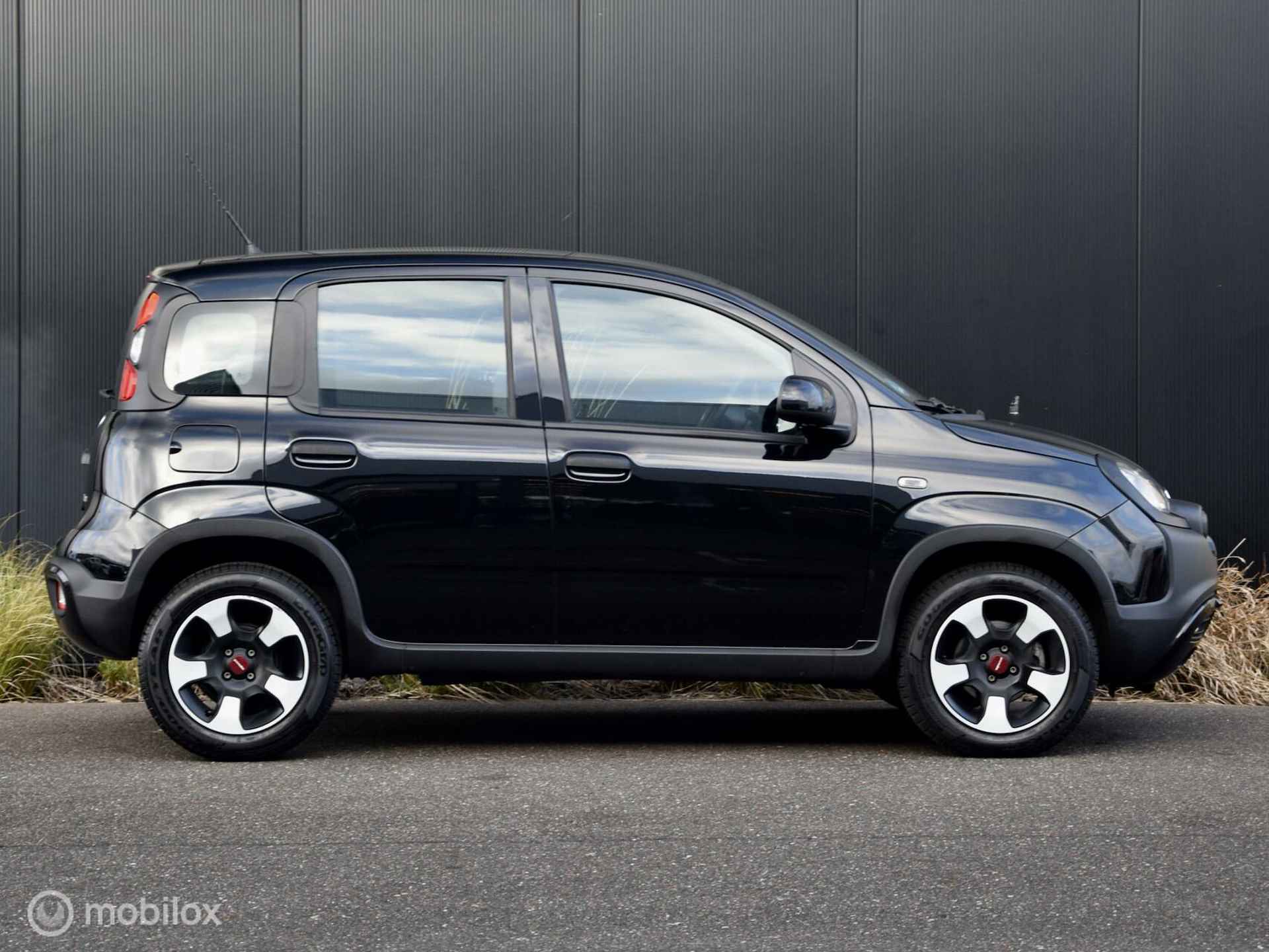 Fiat Panda 1.0 Hybrid Cross - 4/8