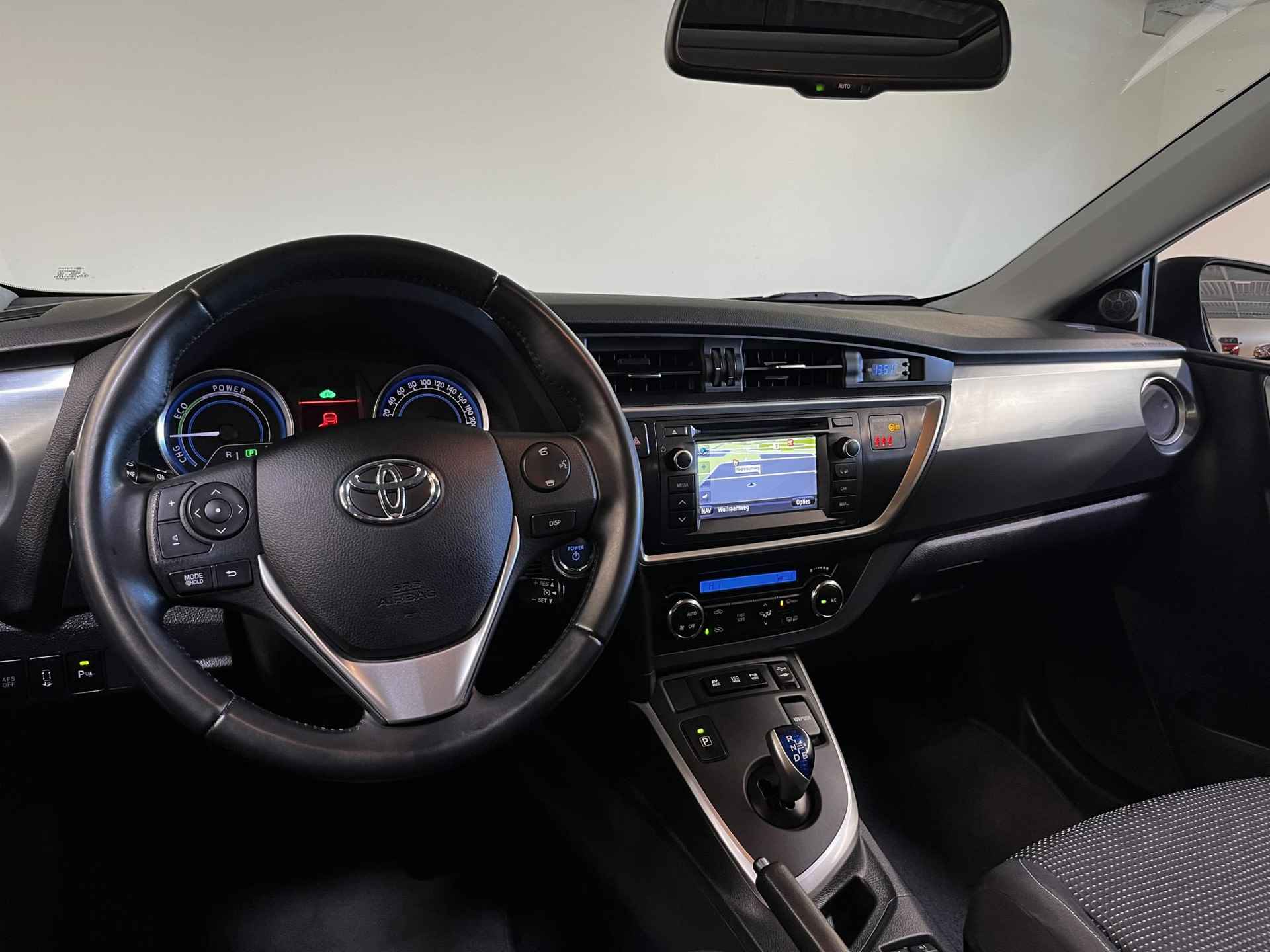 Toyota Auris Touring Sports 1.8 Hybrid Lease+ | Parkeersensoren | Camera | Trekhaak | - 7/38