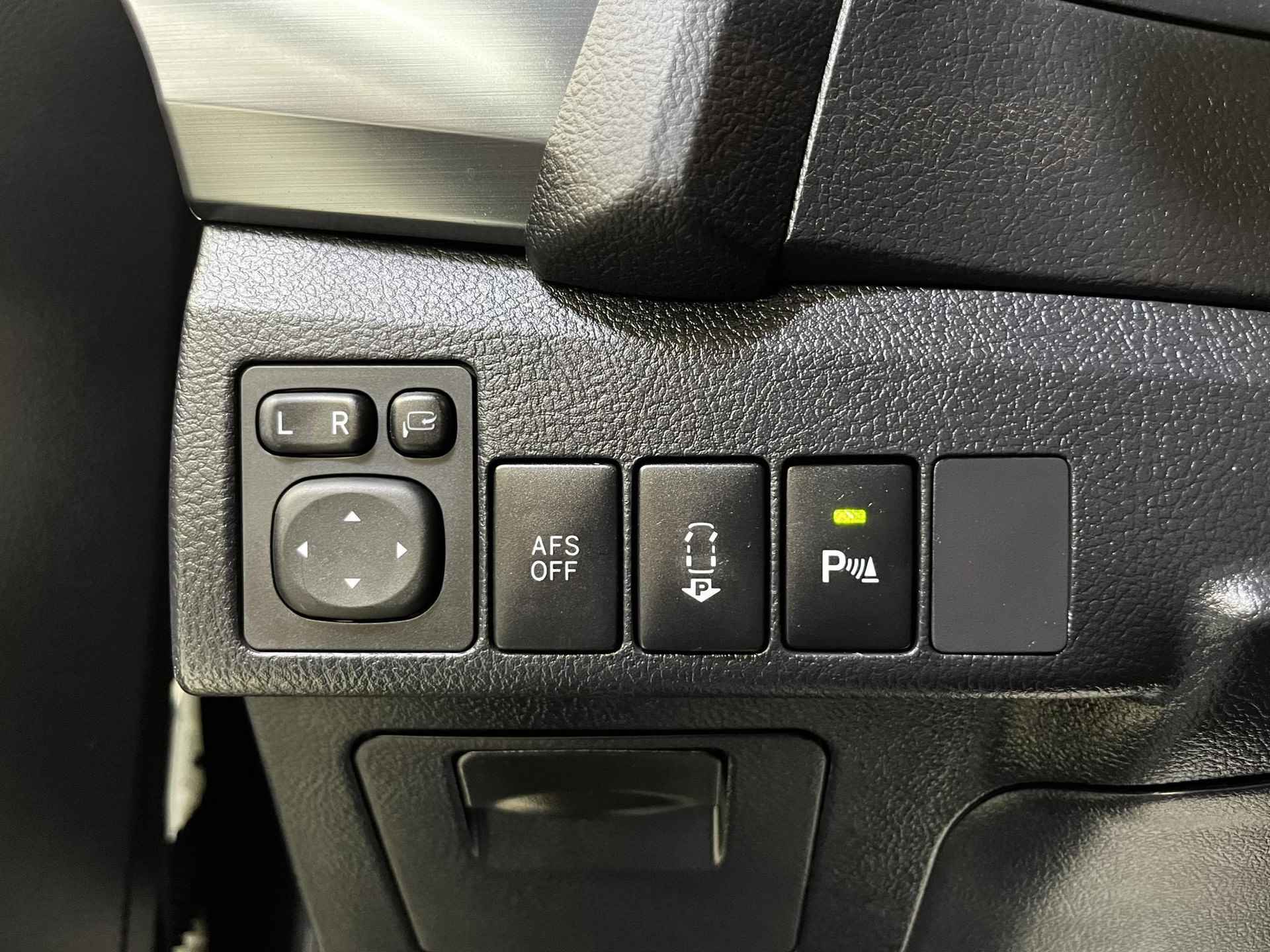 Toyota Auris Touring Sports 1.8 Hybrid Lease+ | Parkeersensoren | Camera | Trekhaak | - 24/38