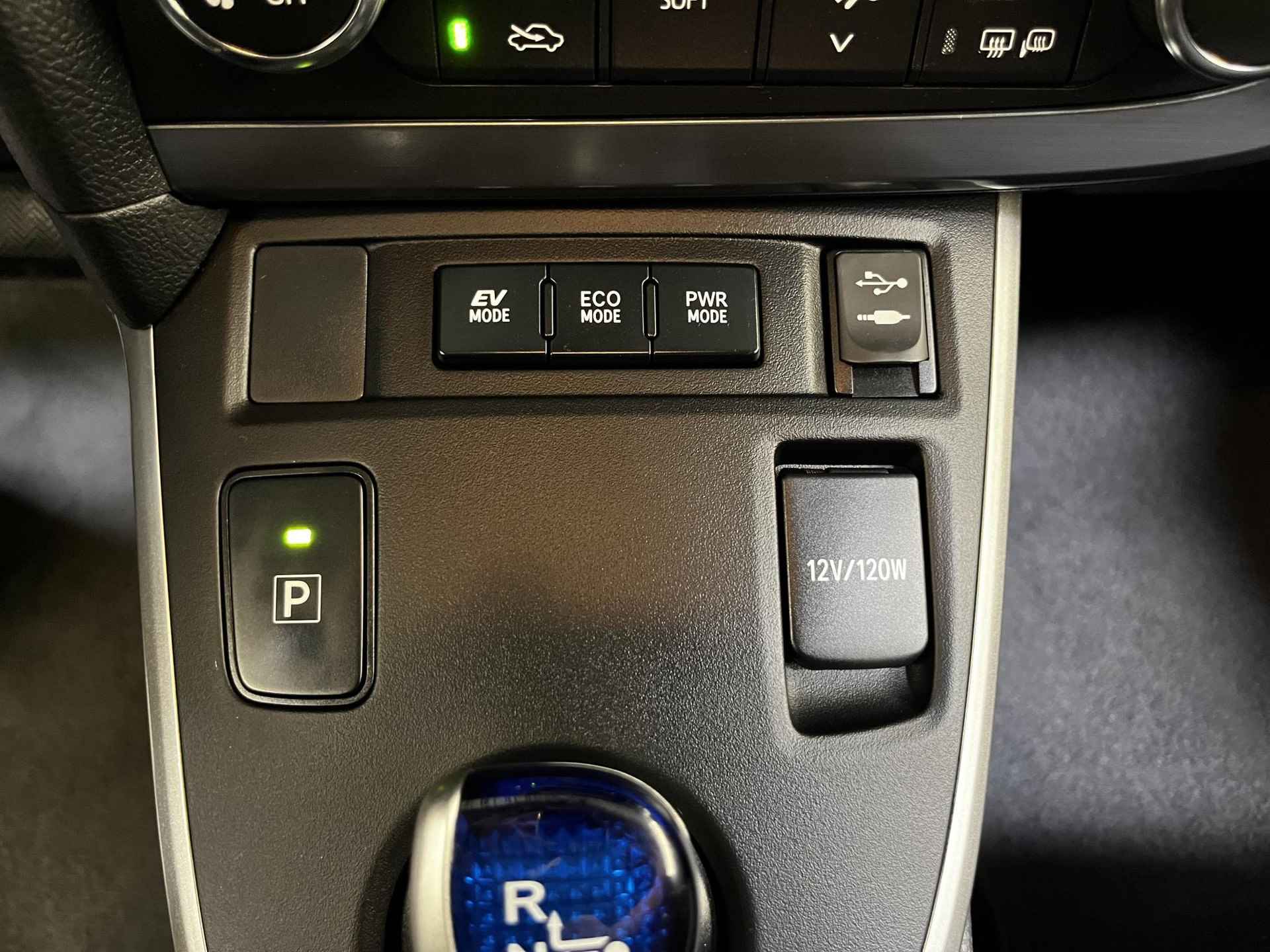 Toyota Auris Touring Sports 1.8 Hybrid Lease+ | Parkeersensoren | Camera | Trekhaak | - 27/38