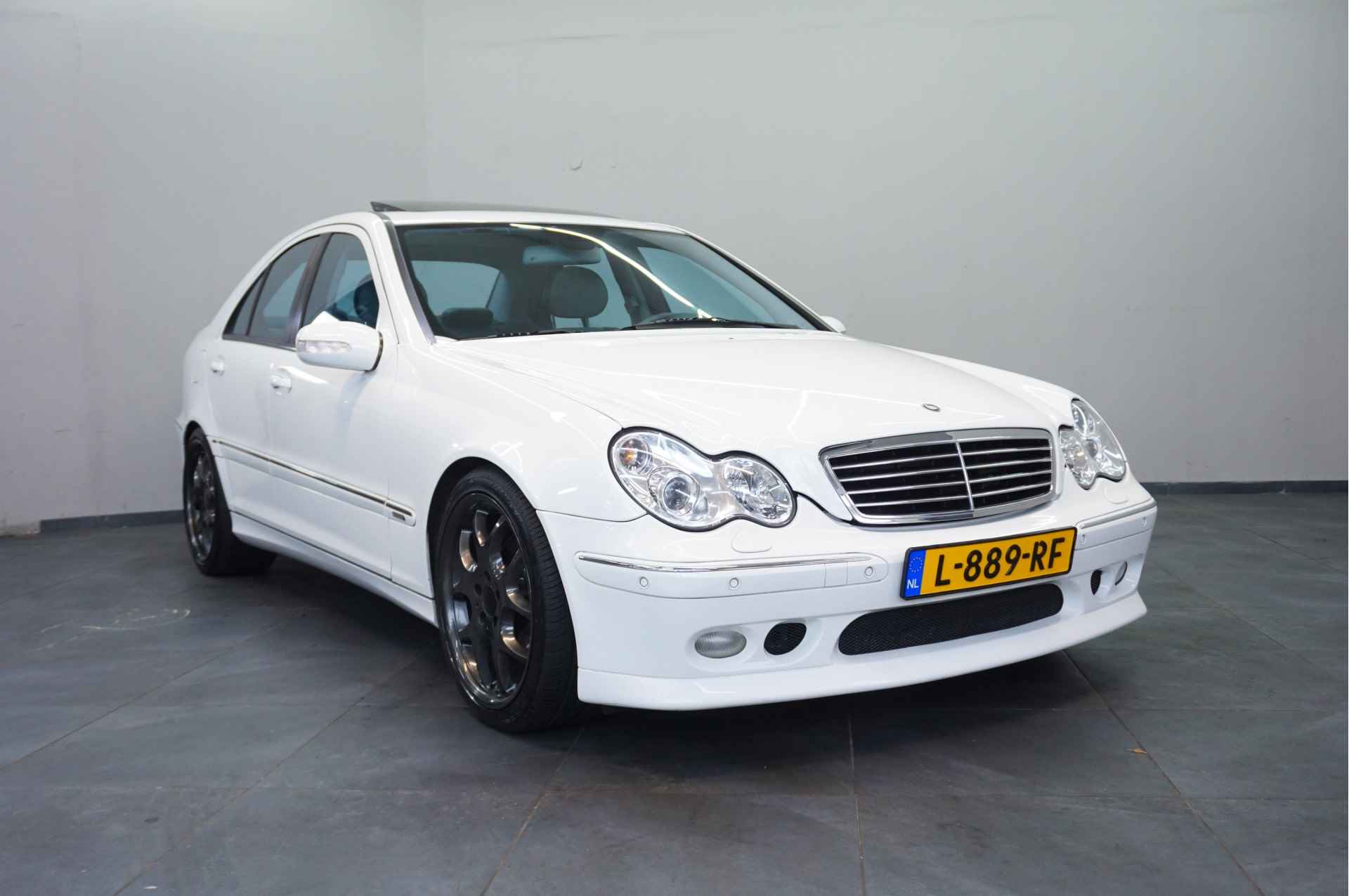 Mercedes Brabus C 320 ✅Origineel!✅Airco✅Cruise Control✅Navigatie✅NIEUWSTAAT✅FULL OPTION✅ - 9/33