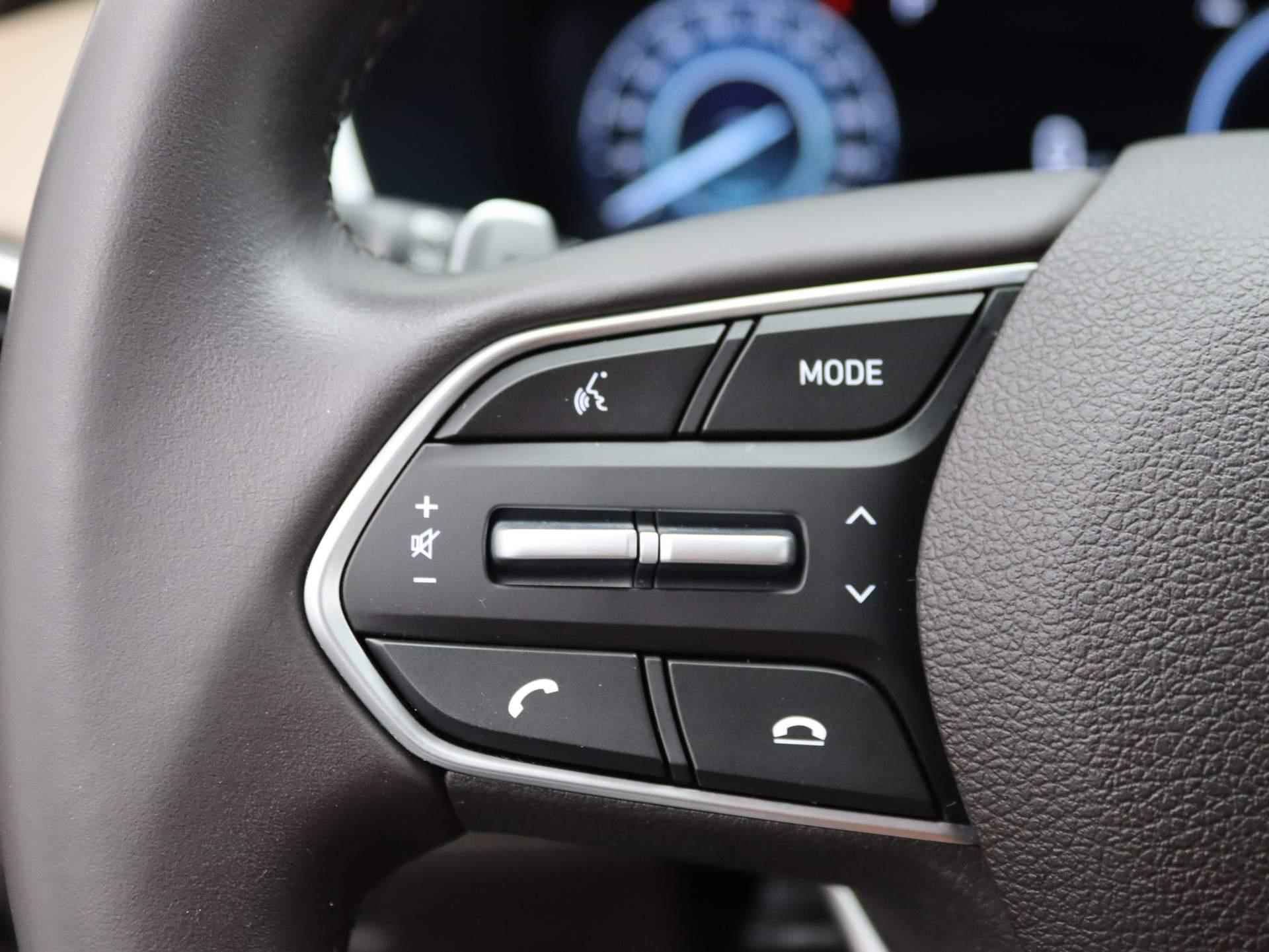 Hyundai Santa Fe 1.6 T-GDI PHEV Comfort Smart Automaat | Airco | Navigatie | Achteruitrijcamera | Cruise Control | Lederen Bekleding | Trekhaak - 24/47