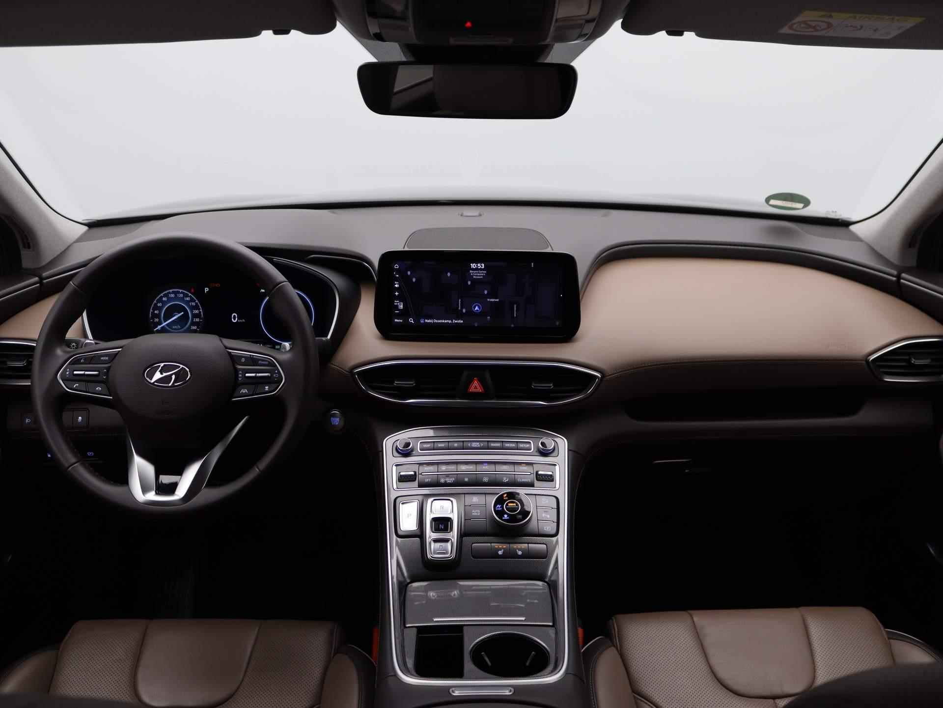 Hyundai Santa Fe 1.6 T-GDI PHEV Comfort Smart Automaat | Airco | Navigatie | Achteruitrijcamera | Cruise Control | Lederen Bekleding | Trekhaak - 32/47
