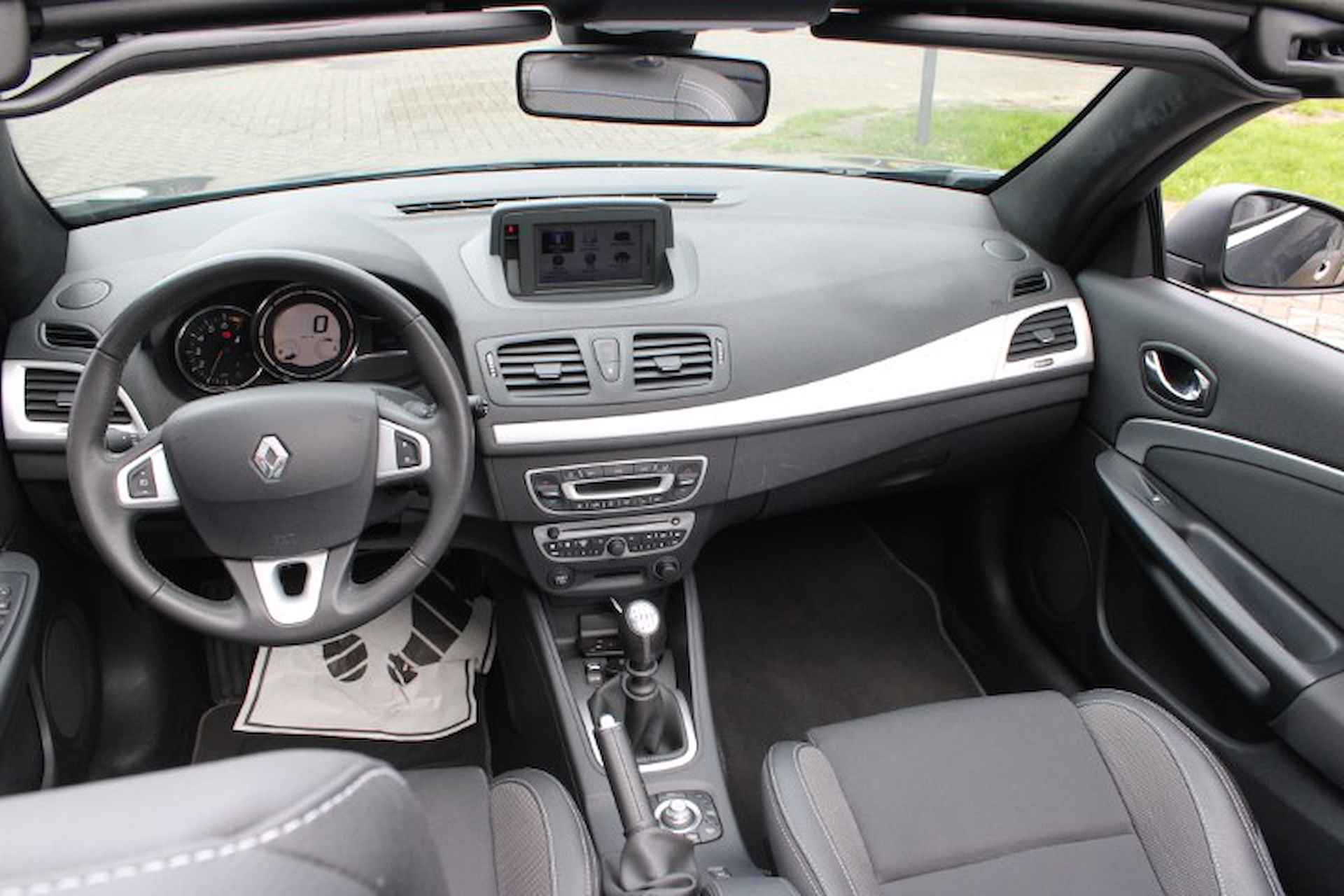 Renault Megane TCe 130 Dynamique | Goed onderhouden Cabrio met Windscherm | Parkeersensoren Voor en Achter - 5/42