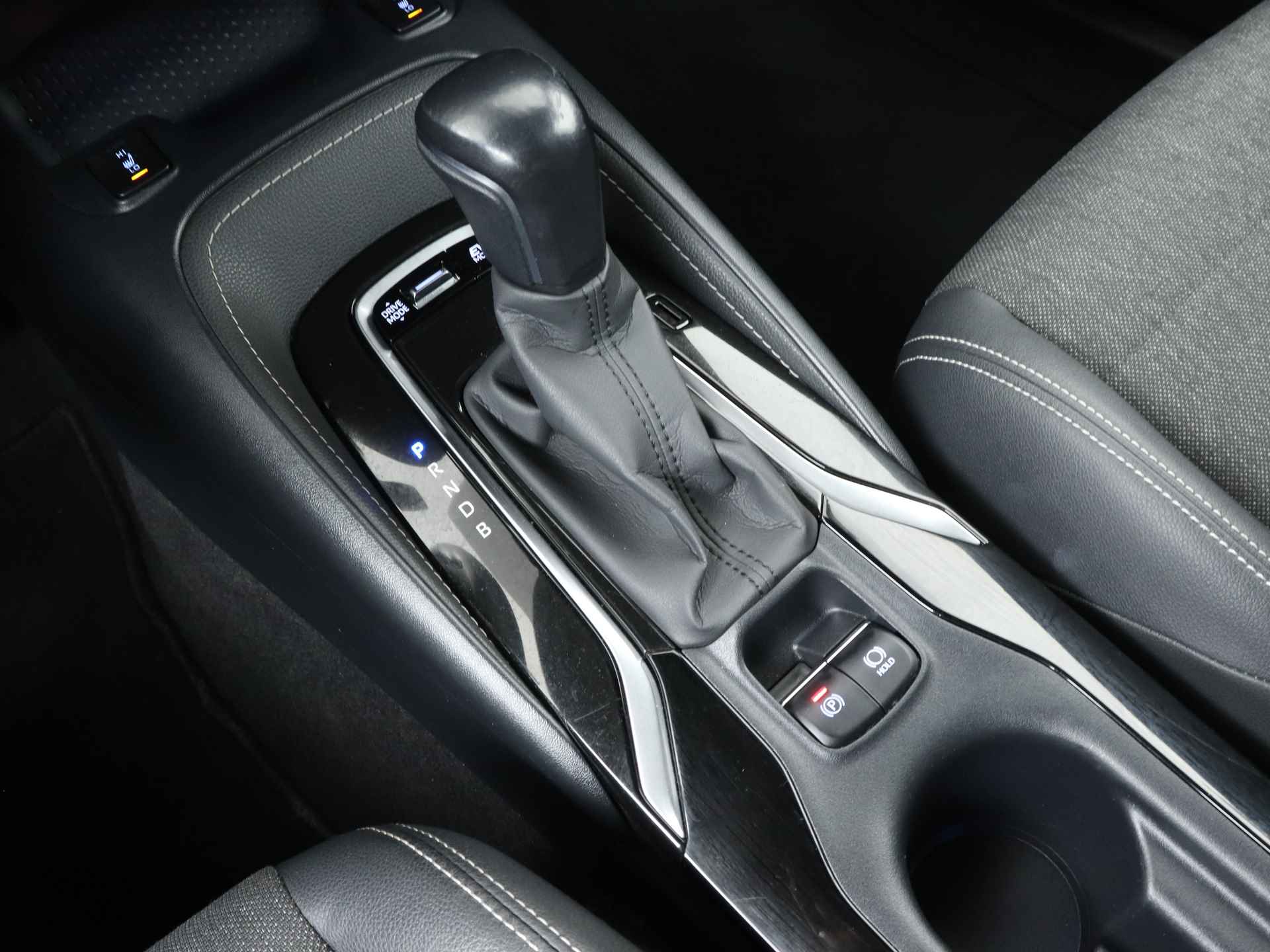 Toyota Corolla 1.8 Hybrid Dynamic + Limited | Apple CarPlay | Android Auto | - 13/43