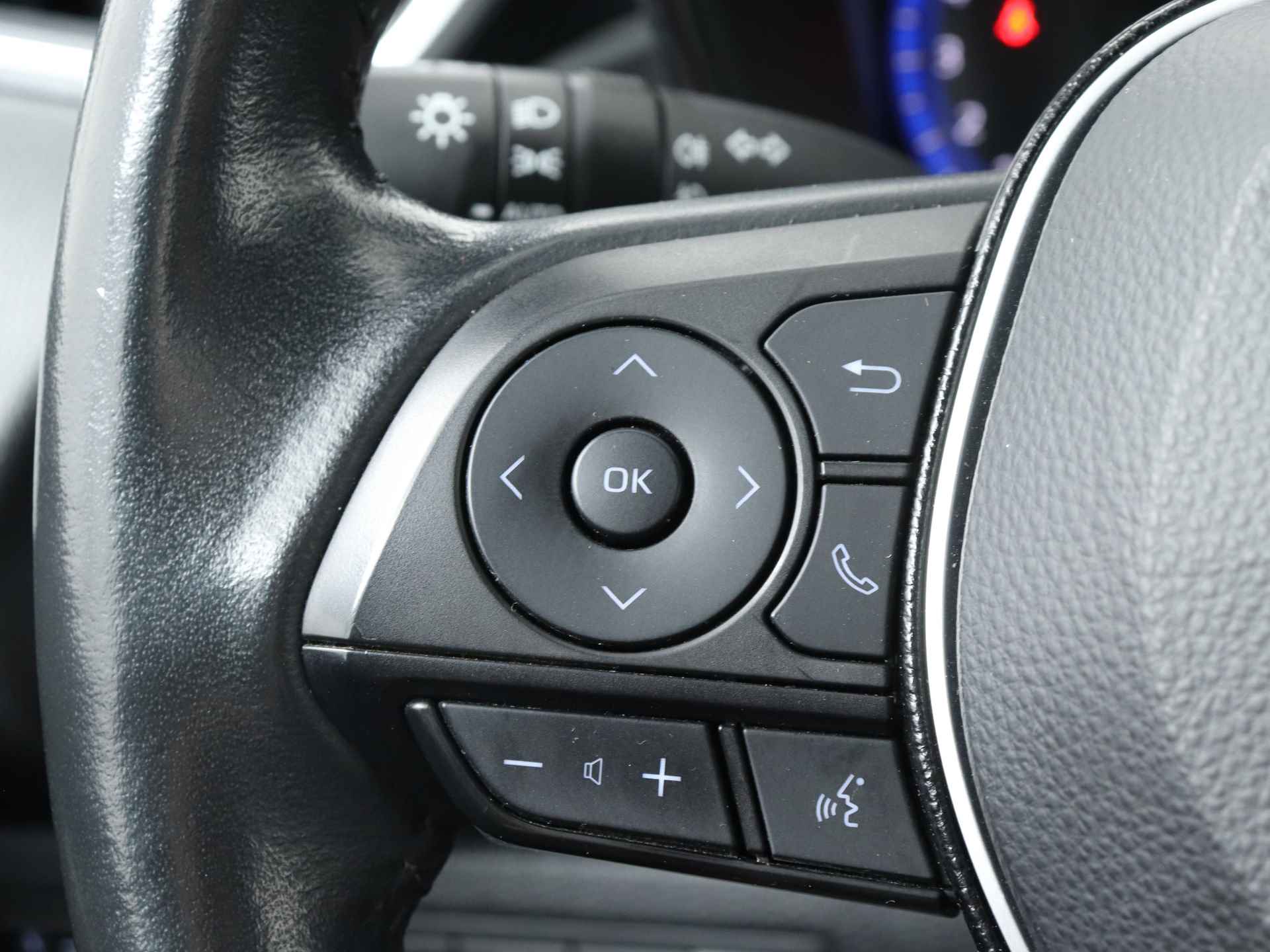 Toyota Corolla 1.8 Hybrid Dynamic + Limited | Apple CarPlay | Android Auto | - 22/43