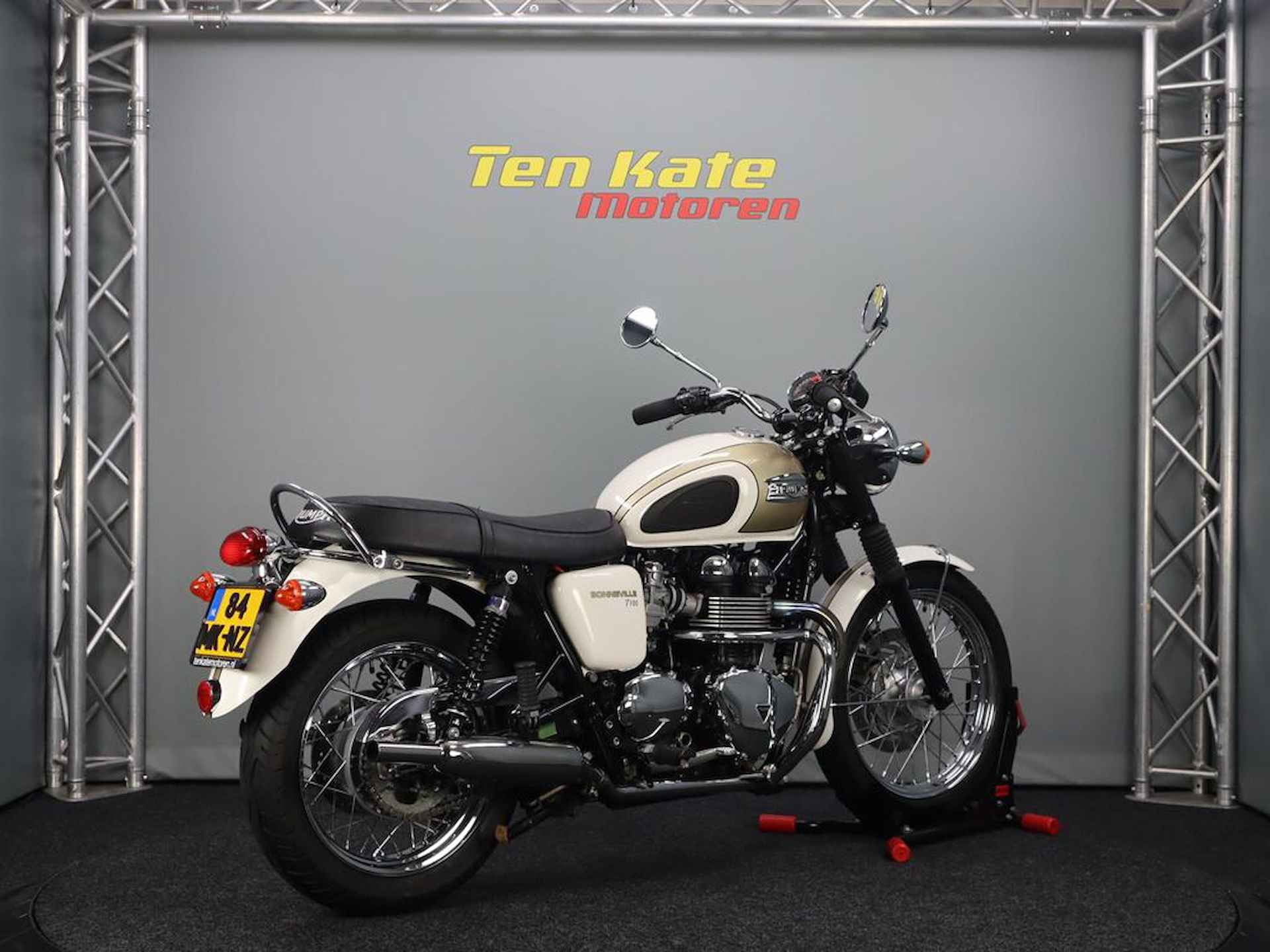 Triumph BONNEVILLE T100 - 10/12