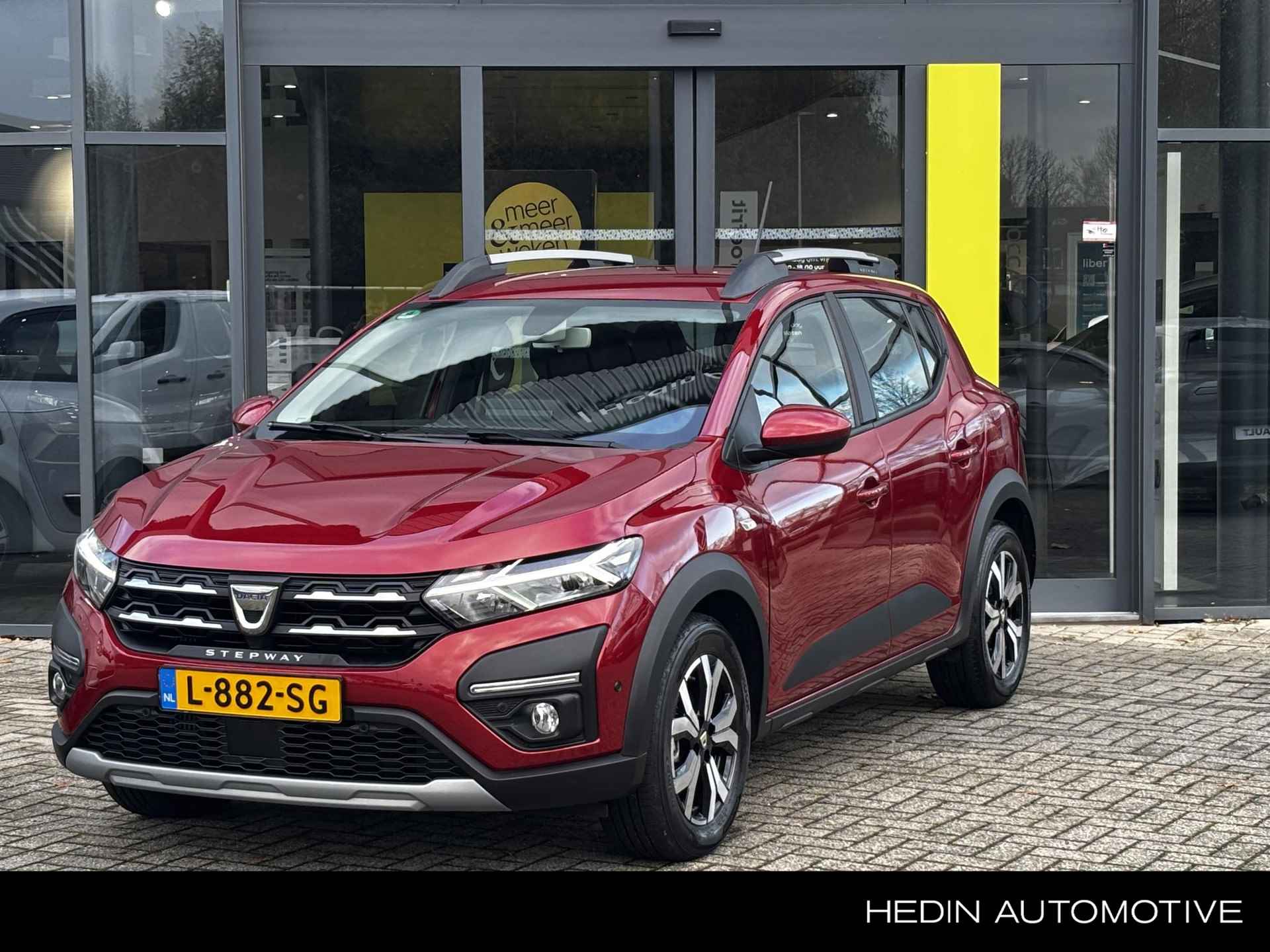 Dacia Sandero Stepway 1.0 TCe 90 Comfort Keyless Entry/start | Lichtmetalen velgen | Climate Control | Cruise control | Navigatie | Achteruitrijcamera | - 1/22