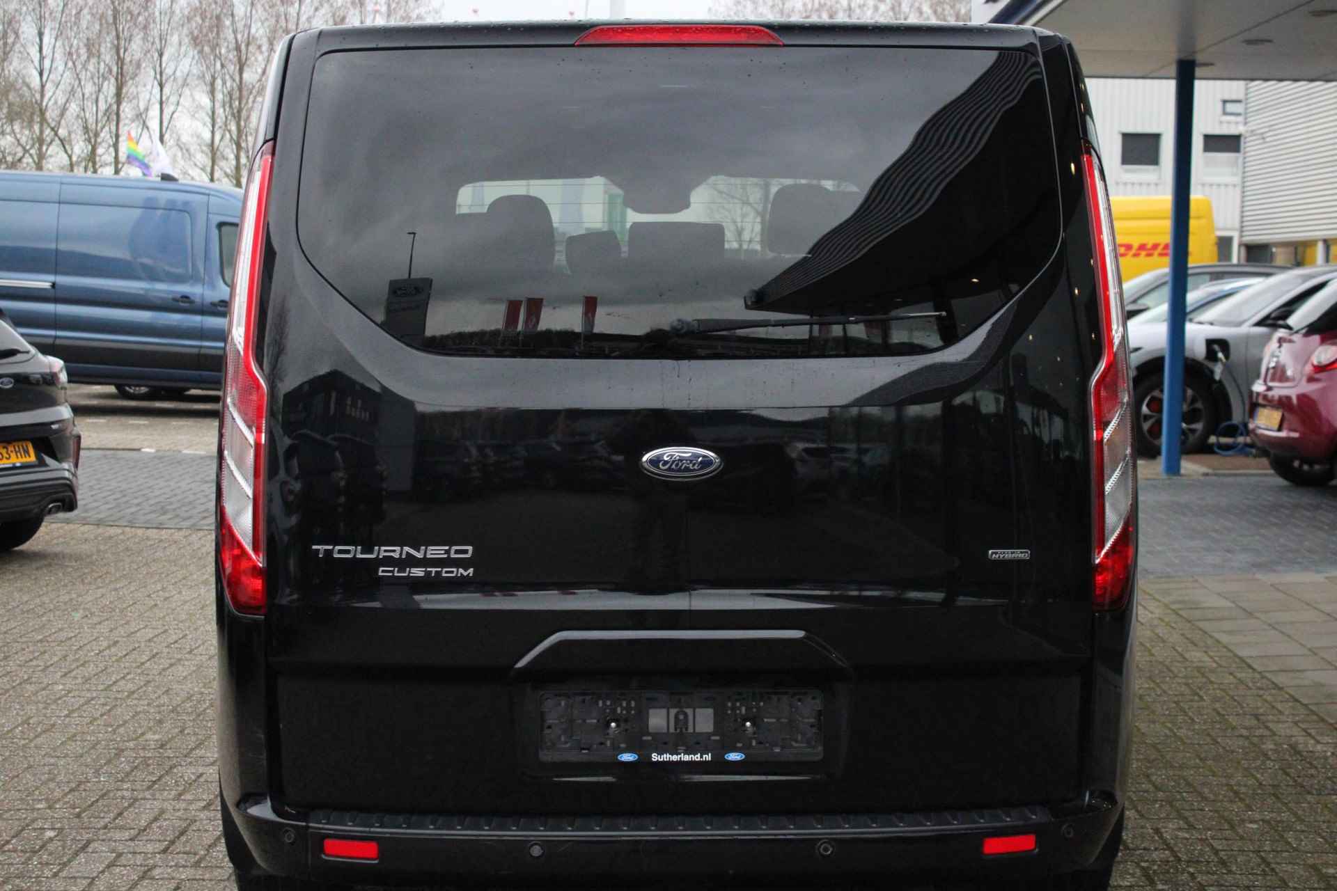 Ford Tourneo Custom 320 1.0 EcoBoost L1H1 PHEV Titanium | 8 persoons | marge geen BTW en incl. BPM | 8pers! | - 13/52