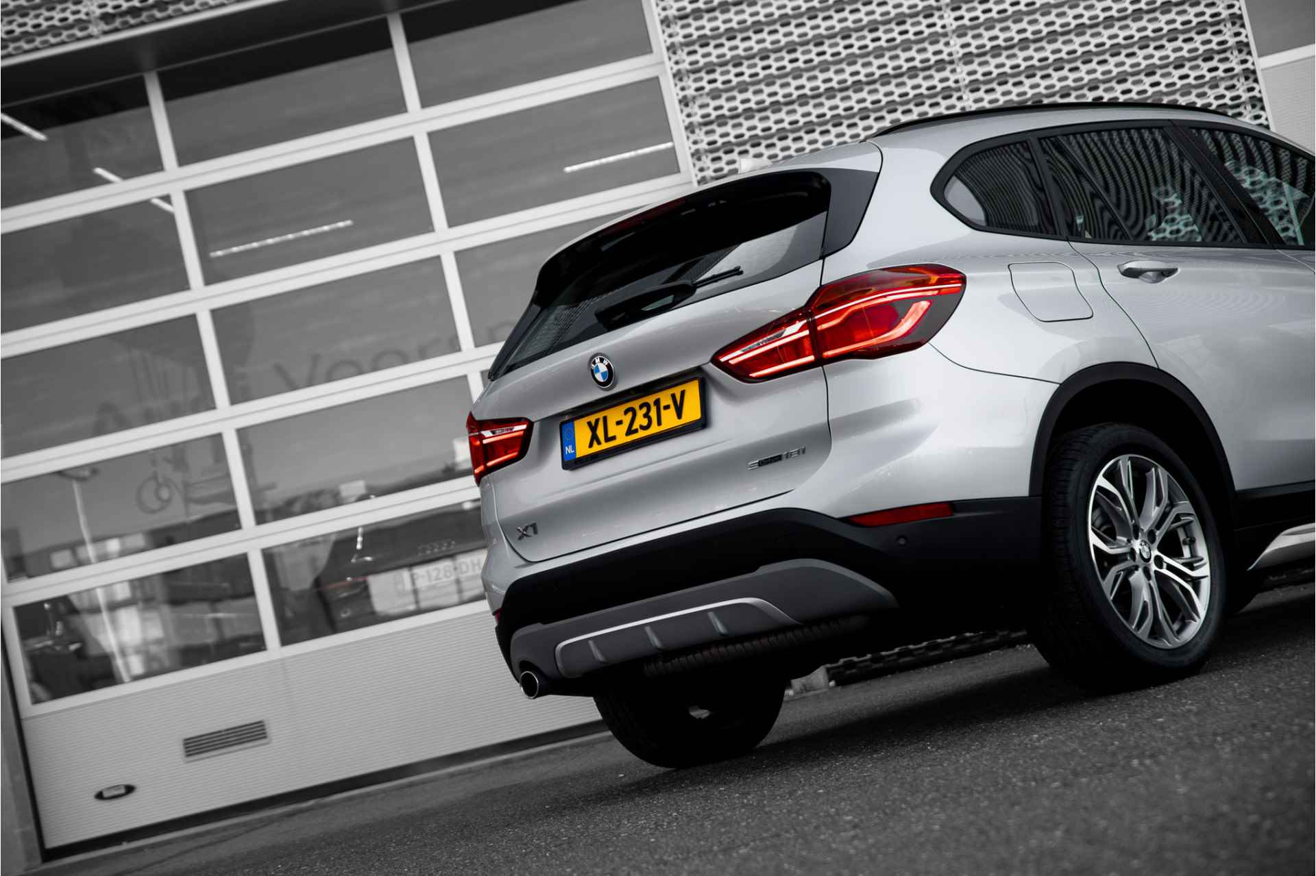 BMW X1 sDrive18i Executive | Panoramadak | Camera | LED | - 13/32