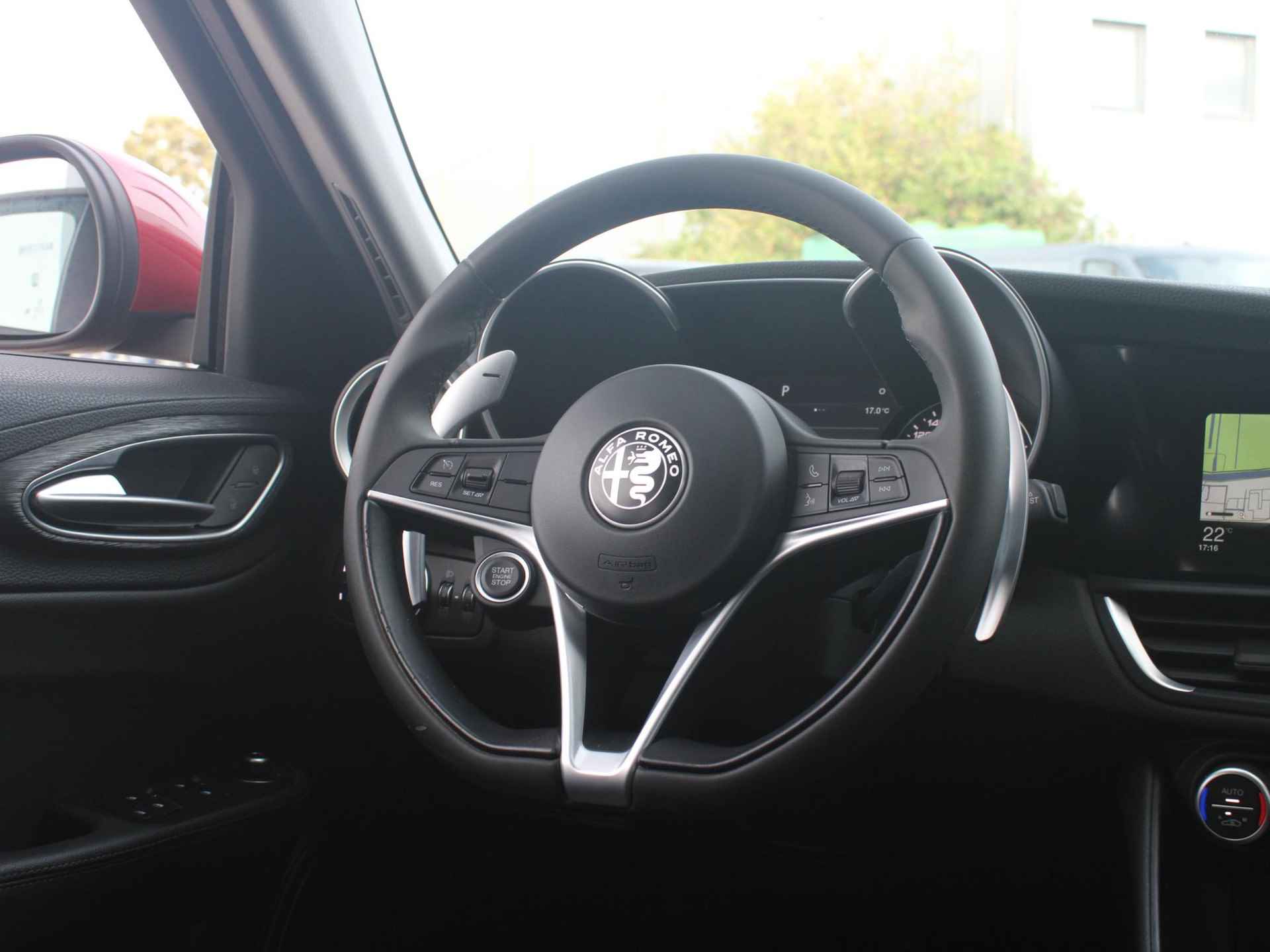 Alfa Romeo Giulia 2.0 Turbo Aut. 200pk Super | Clima | Navi | Apple Carplay | PDC | Camera | Flippers - 25/28