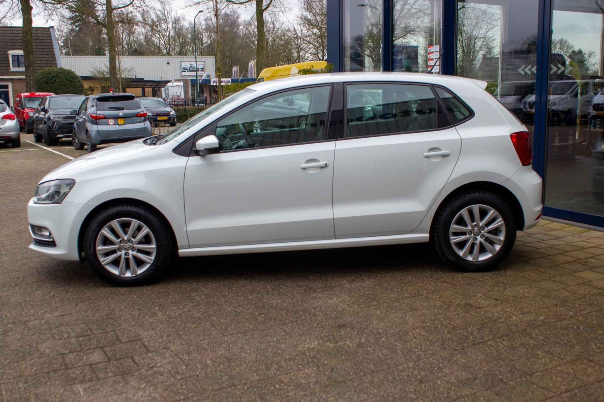 Volkswagen Polo 1.2 TSI Comfortline |Prijs rijklaar incl 12 mnd garantie| Airco Cruise Bluetooth LMV + All-Season - 7/43