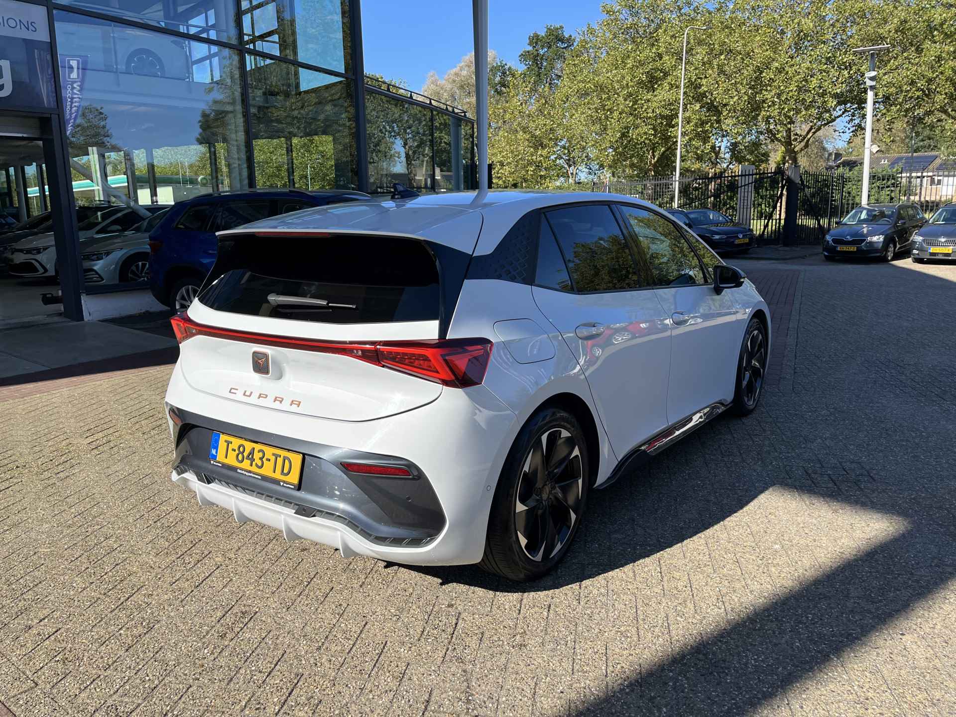 CUPRA Born Business Plus 58 kWh - 26/29