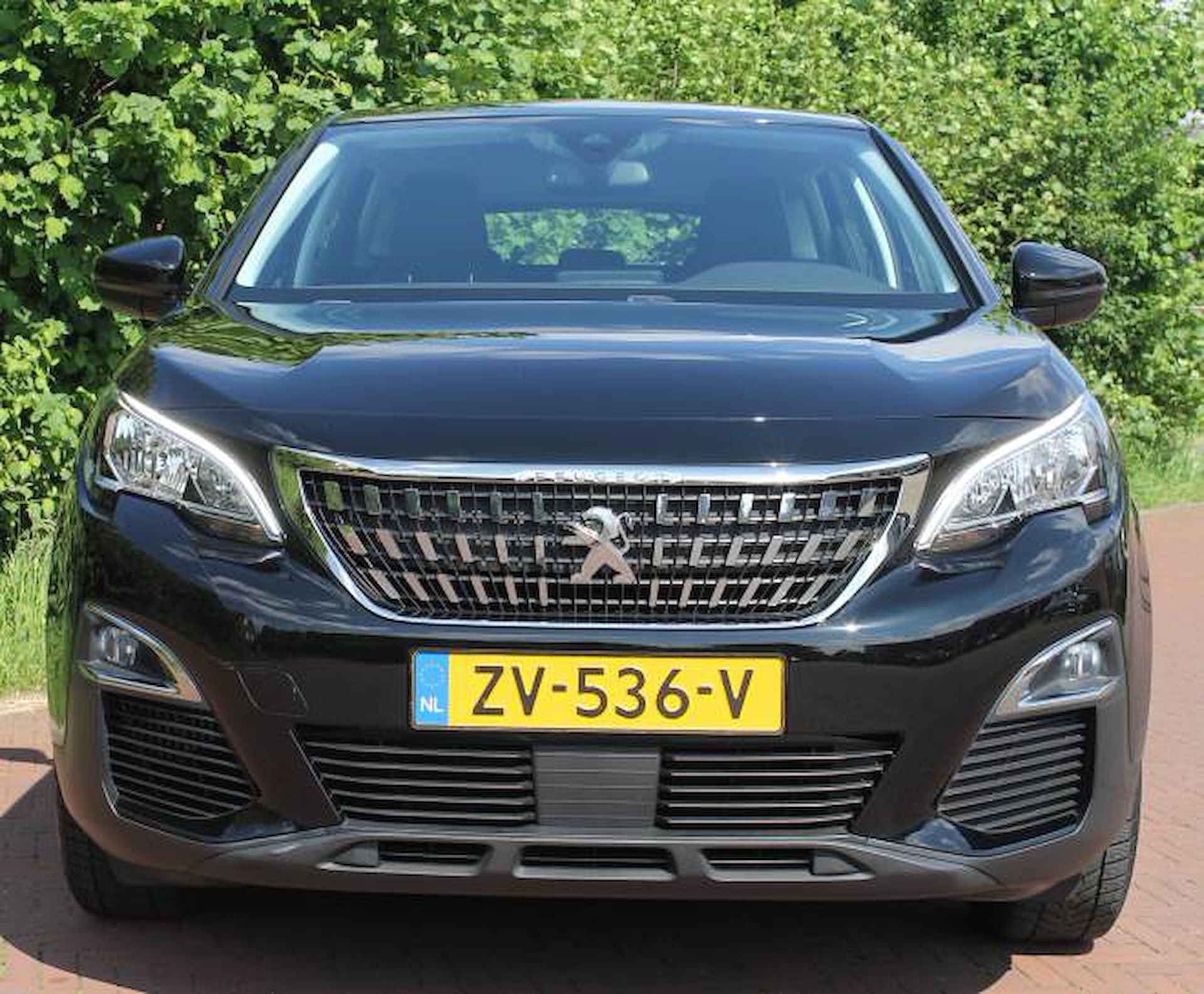 PEUGEOT 3008 1.2 PureTech 130pk S&amp;S Blue Lease Executive - 2/22