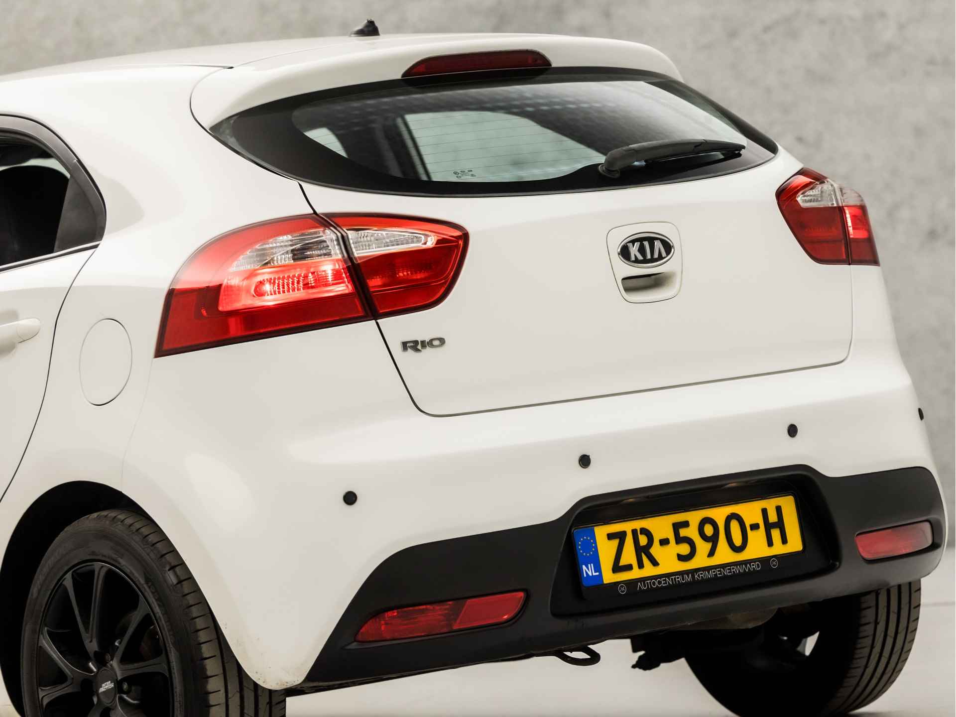 Kia Rio 1.4 CVVT Super Sport (5 DEURS, AIRCO, LM VELGEN, PARKEERSENSOREN, SPORTSTOELEN, MULTIFUNCTIONEEL STUURWIEL, ELEK RAMEN, NIEUWSTAAT) - 13/30