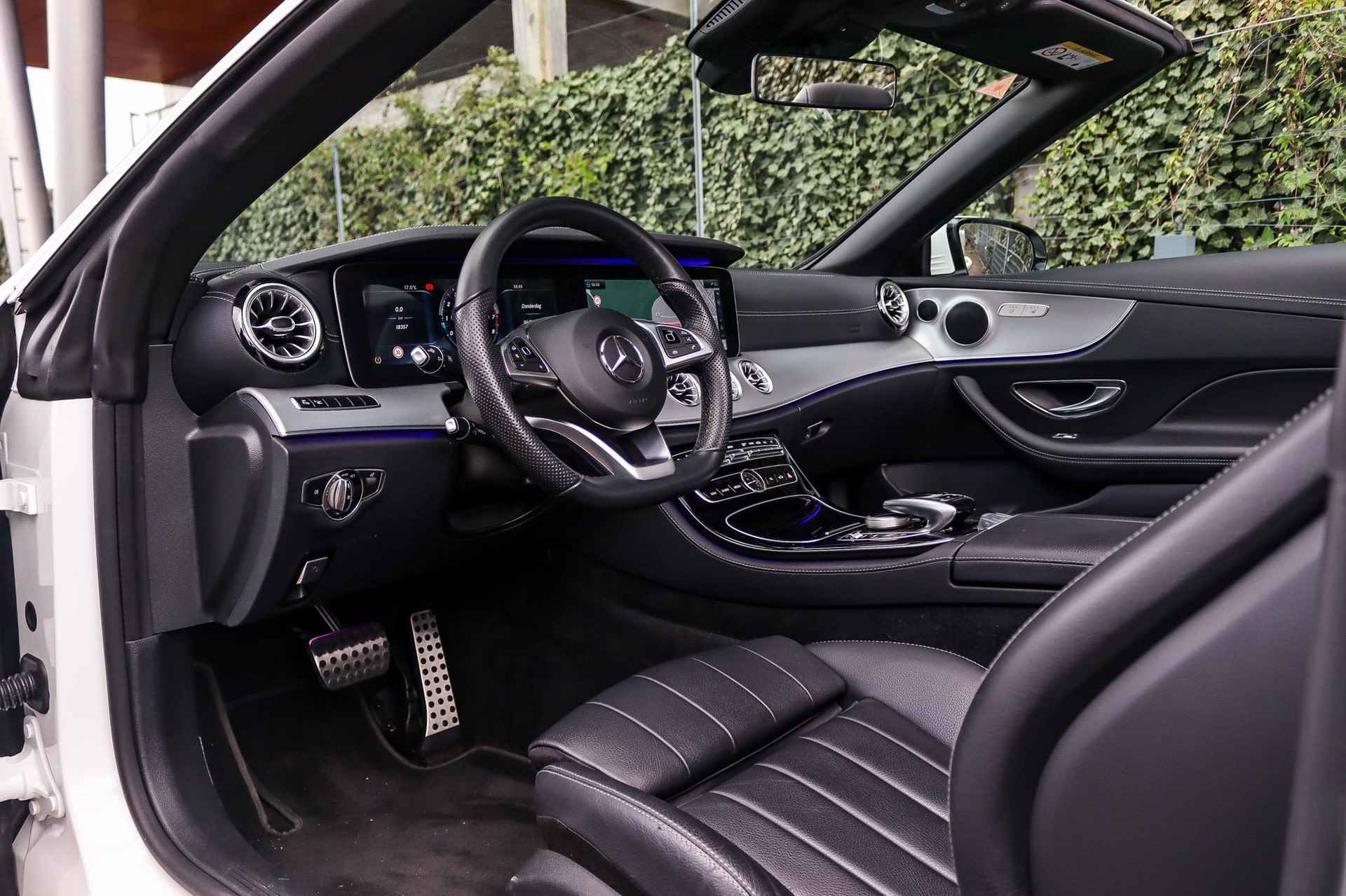 Mercedes-Benz E-klasse E 300 Cabriolet Automaat AMG Line | Technology Pakket | Business Pakket | Air Body Control | Head-Up | Comand Online | Airscarf | 360° Camera - 3/41