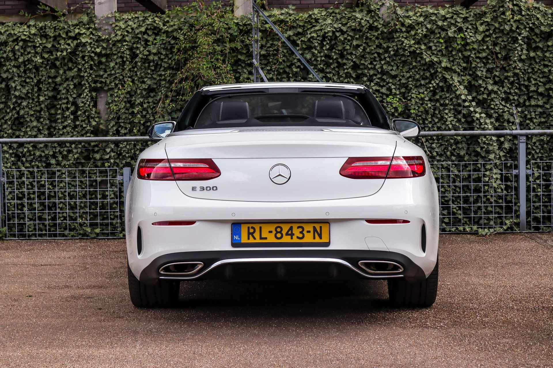 Mercedes-Benz E-klasse E 300 Cabriolet Automaat AMG Line | Technology Pakket | Business Pakket | Air Body Control | Head-Up | Comand Online | Airscarf | 360° Camera - 7/41