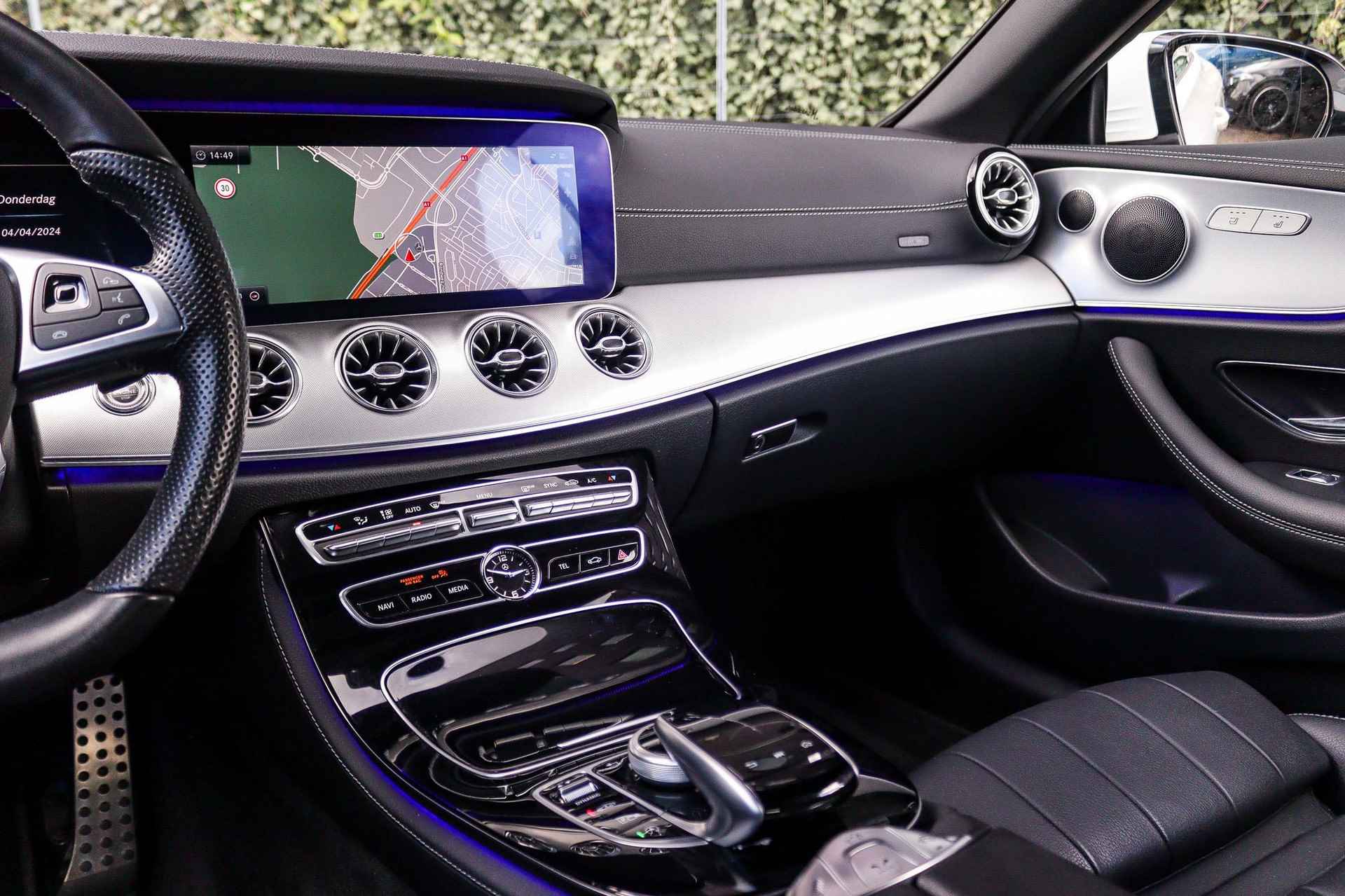 Mercedes-Benz E-klasse E 300 Cabriolet Automaat AMG Line | Technology Pakket | Business Pakket | Air Body Control | Head-Up | Comand Online | Airscarf | 360° Camera - 8/41