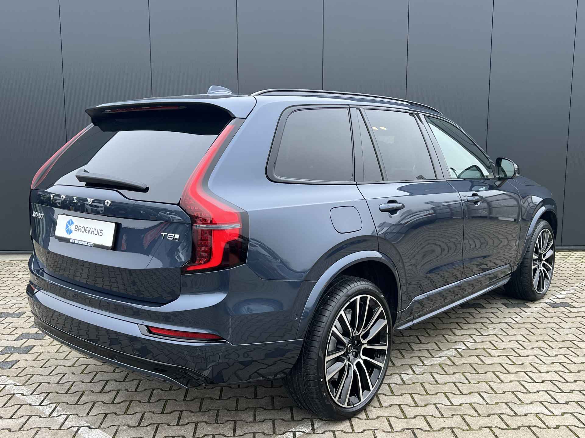 Volvo XC90 Recharge T8 AWD Ultra Dark | Luchtvering | Bowerrs&Wilkins | Snel Leverbaar | Head-Up Display | 360° Camera | Full Option | - 4/52