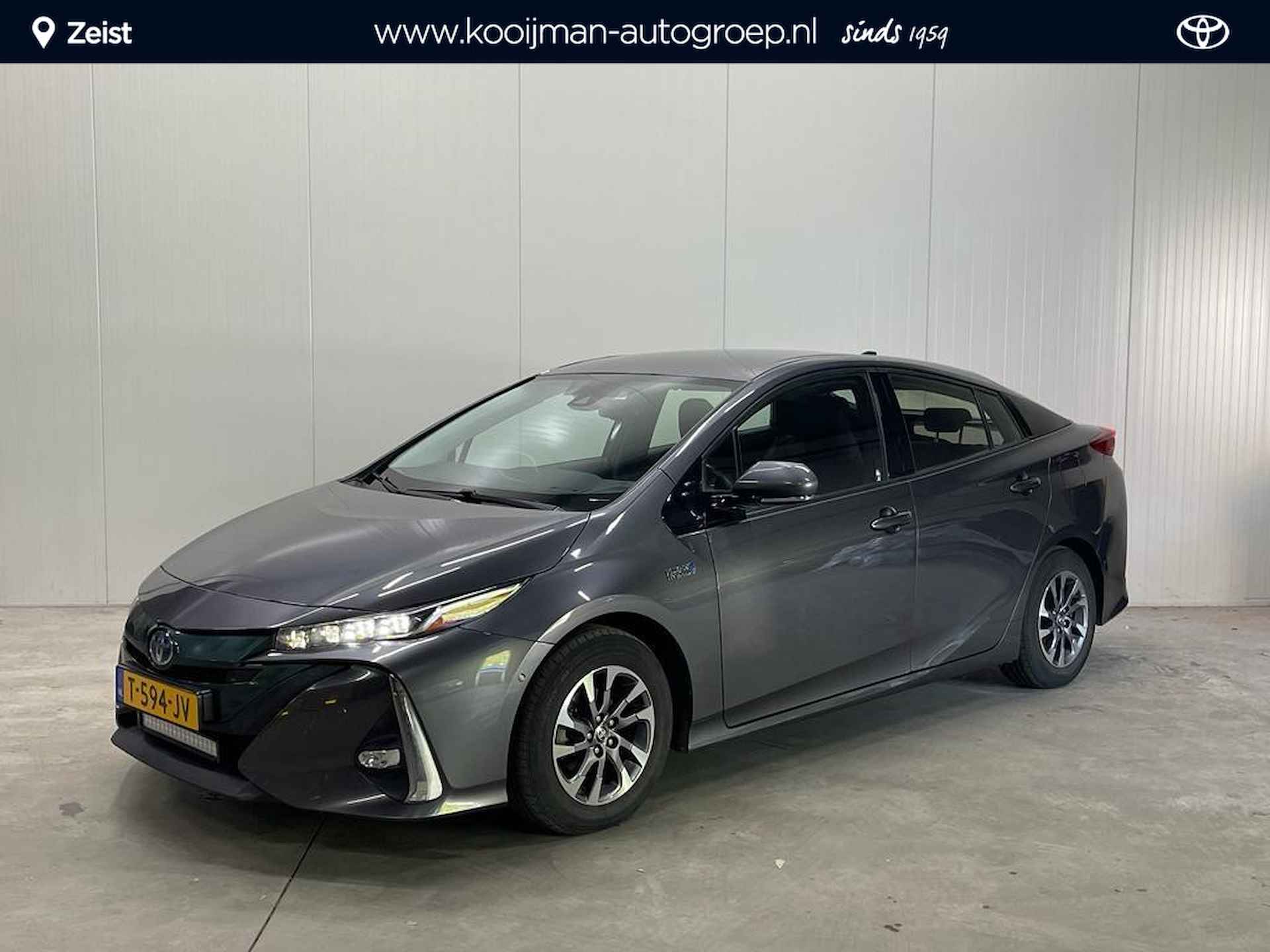 Toyota Prius 1.8 Plug-in Executive JBL, Camera, Stoelverwarming, Navigatie, Dodehoeksensoren, LED - 1/28