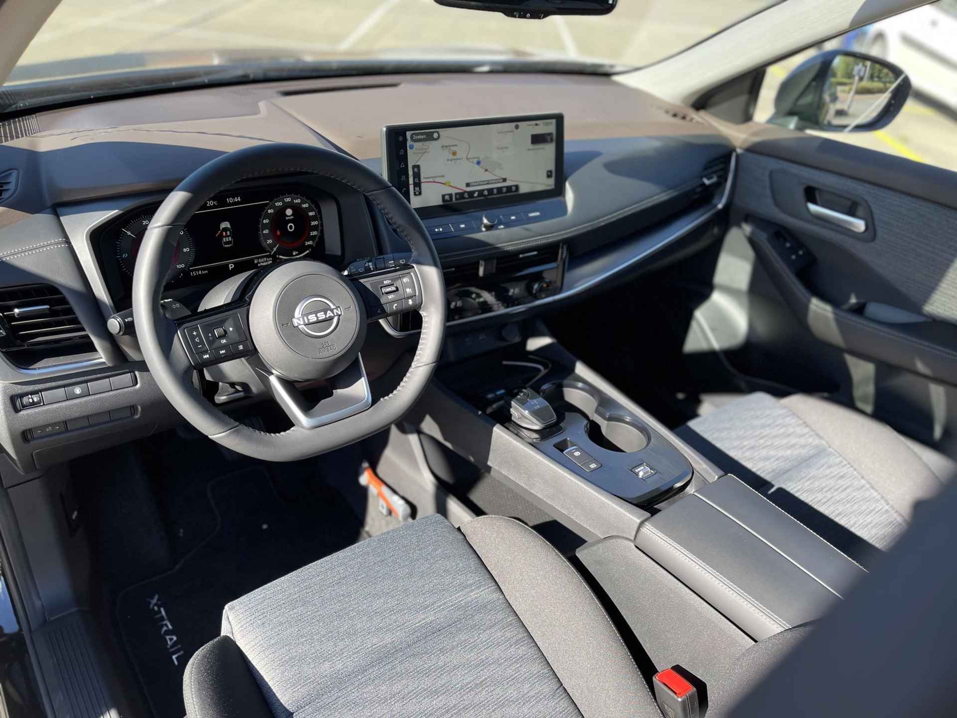 Nissan X-Trail 1.5 e-Power N-Connecta Sun Pack | Panoramadak | Adapt. Cruise Control | LED Koplampen | Dodehoek | Keyless Entry | Rijklaarprijs! - 10/22
