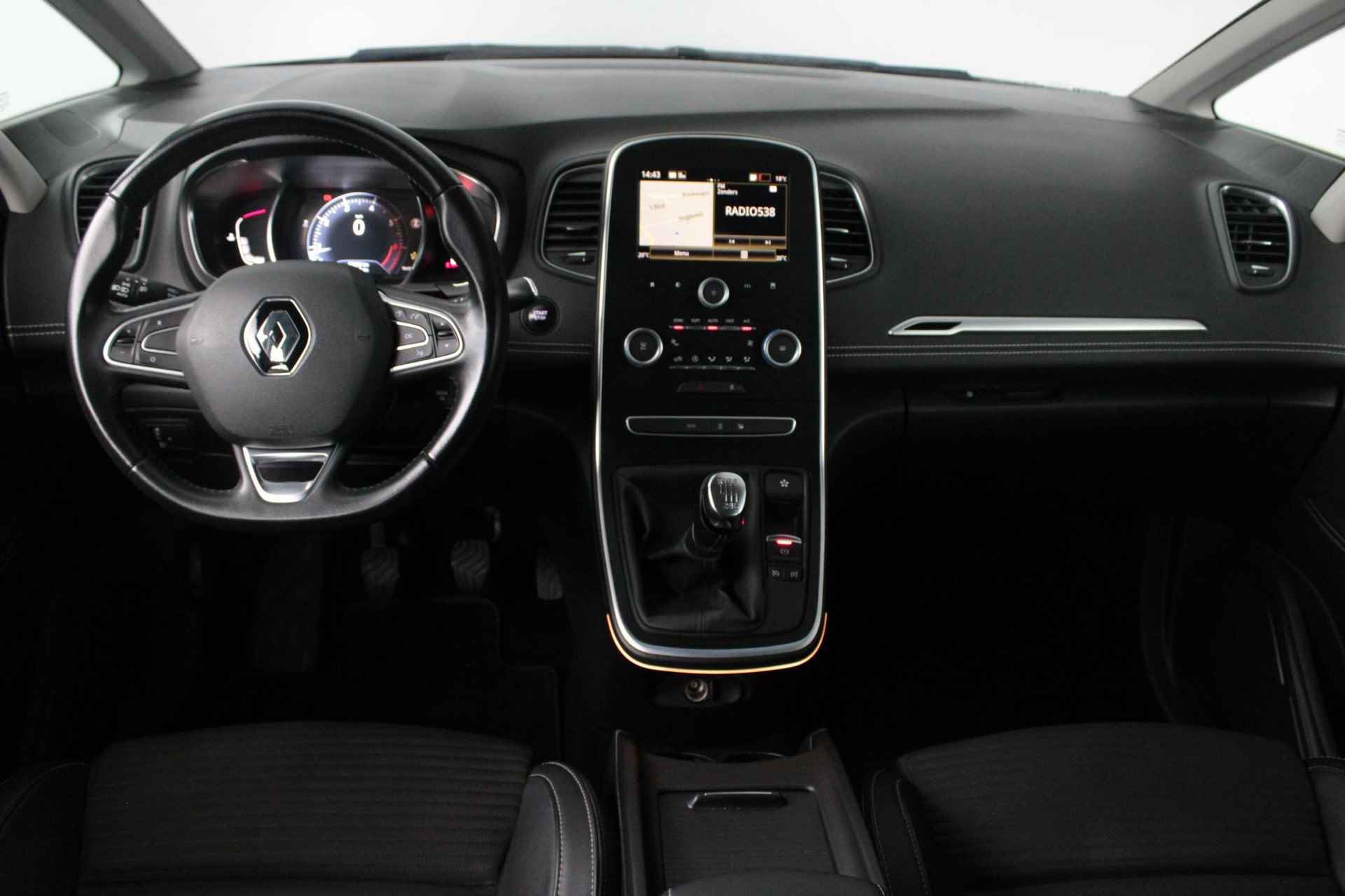 Renault Grand Scénic 1.2 TCe 130 Intens 7p. | NL-auto + dealer onderhouden | Navi | Clima | Cruise | LM velgen 20" | PDC V+A + Camera - 4/52