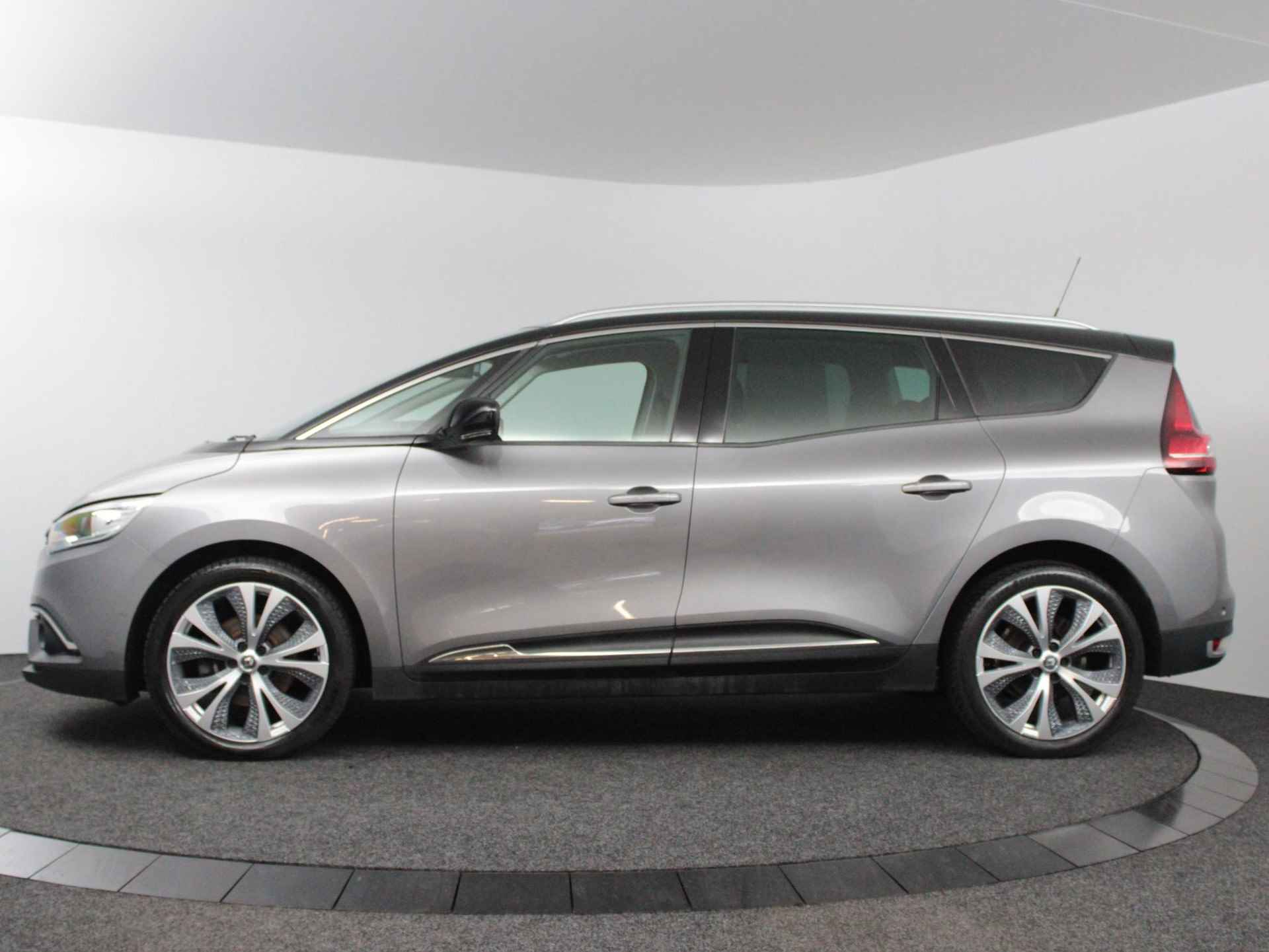 Renault Grand Scénic 1.2 TCe 130 Intens 7p. | NL-auto + dealer onderhouden | Navi | Clima | Cruise | LM velgen 20" | PDC V+A + Camera - 17/52