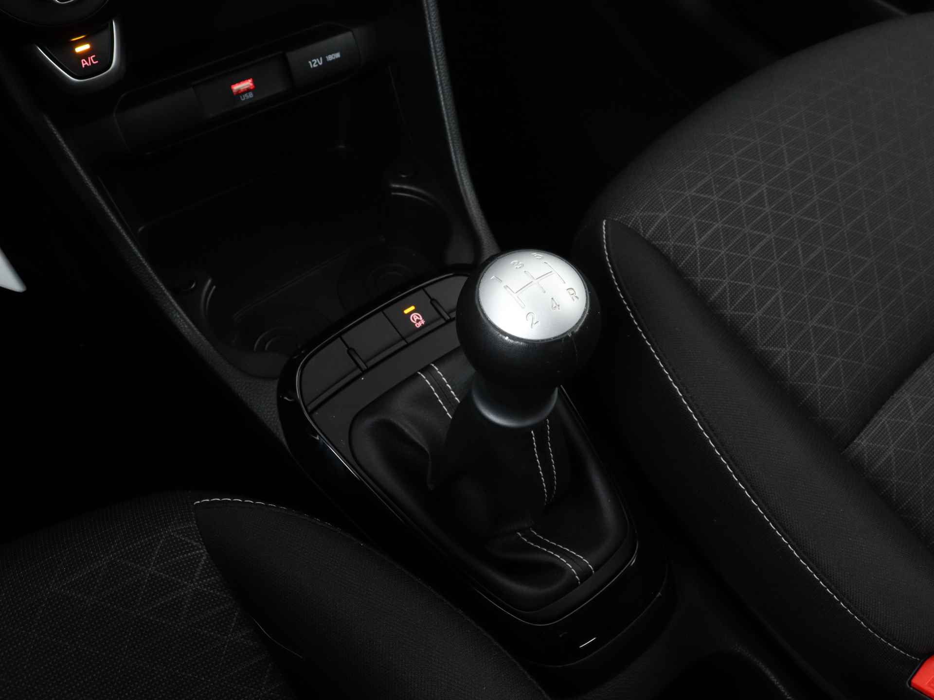 Kia Picanto 1.0 DPi DynamicLine | Airco | Achteruitrijcamera | Cruise Control | Apple Carplay/Android Auto | - 13/42