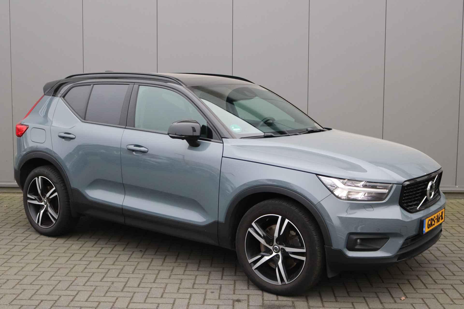 Volvo XC40 1.5 T5 262PK Recharge R-Design Navigatie/Camera/Elektr-KlepWinter-Pack/Adaptive-Cruise - 2/30