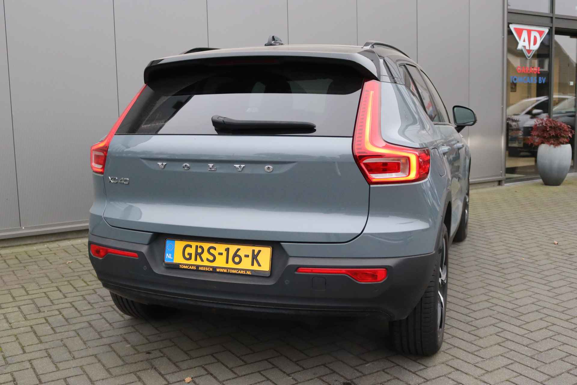 Volvo XC40 1.5 T5 262PK Recharge R-Design Navigatie/Camera/Elektr-KlepWinter-Pack/Adaptive-Cruise - 11/30