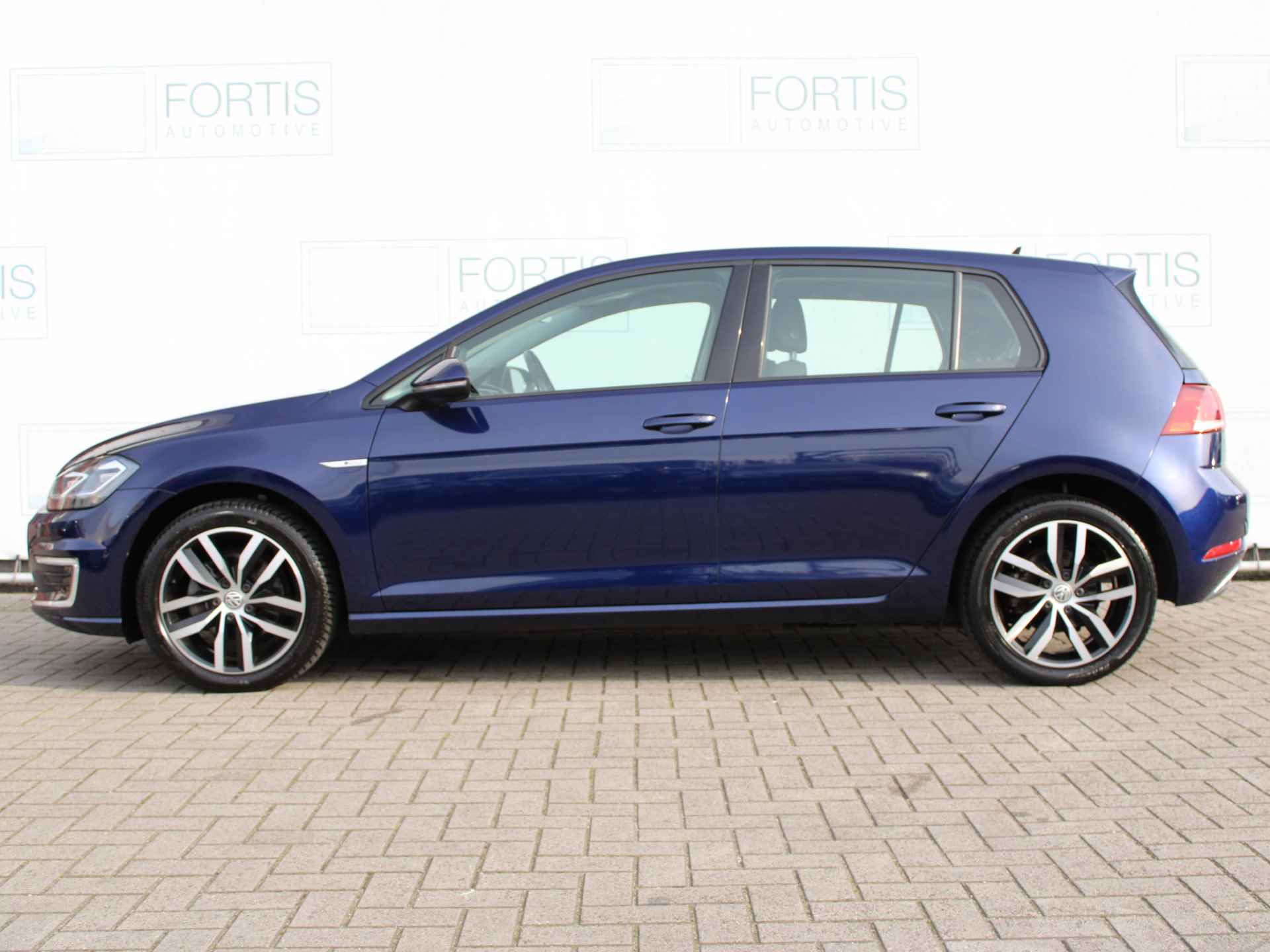 Volkswagen e-Golf E-DITION NL AUTO | CAMERA | STOELVERW | VIRTUAL COCKPIT | - 22/24