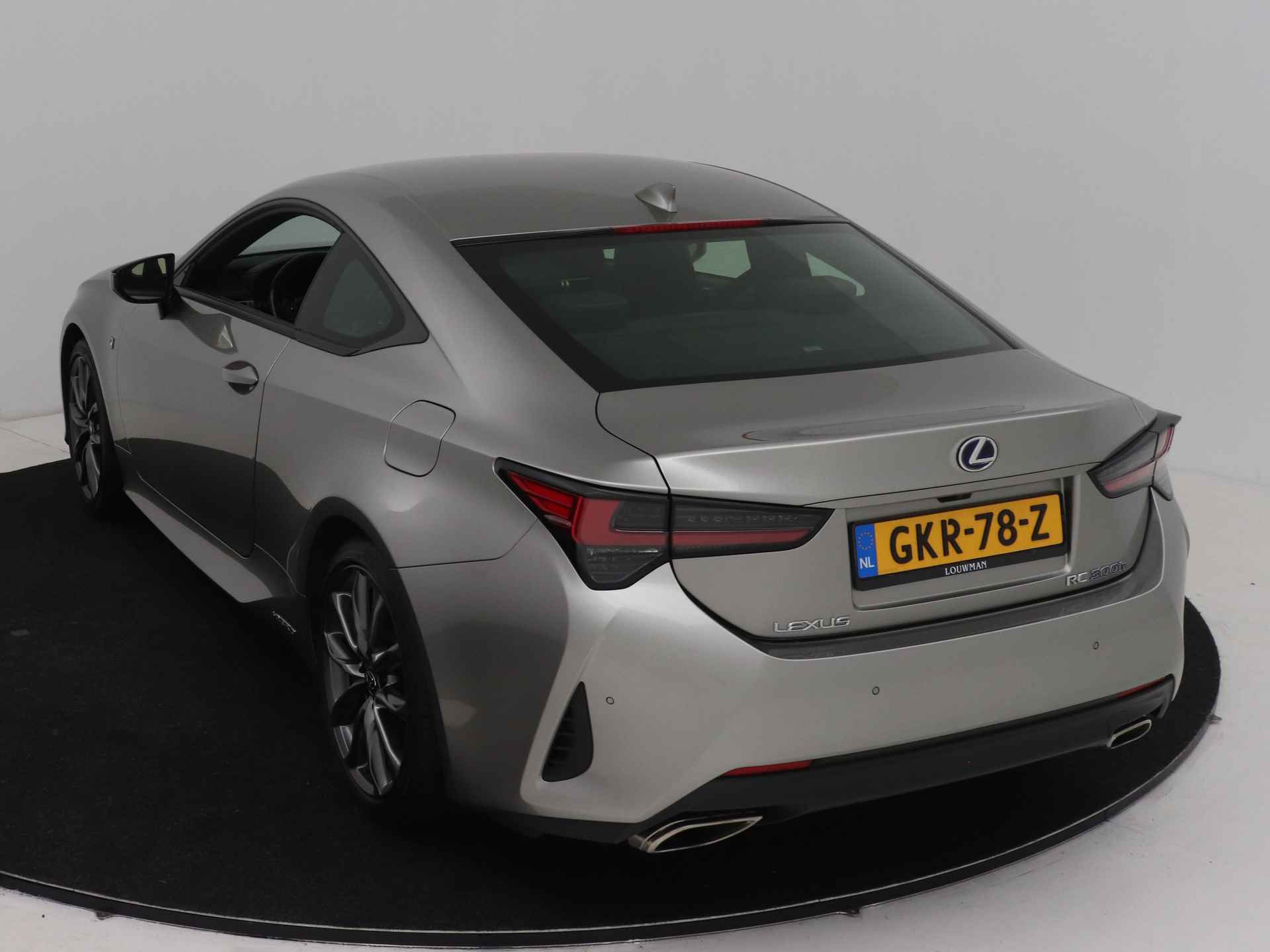 Lexus RC 300h F Sport Line Limited | Mark Levinson Audio | Navigatie | Stoelgeheugen | Stuur-/Stoelverwarming | Stoelverkoeling | Dodehoek Detectie | Ruitenwisser ontdooier | - 19/50