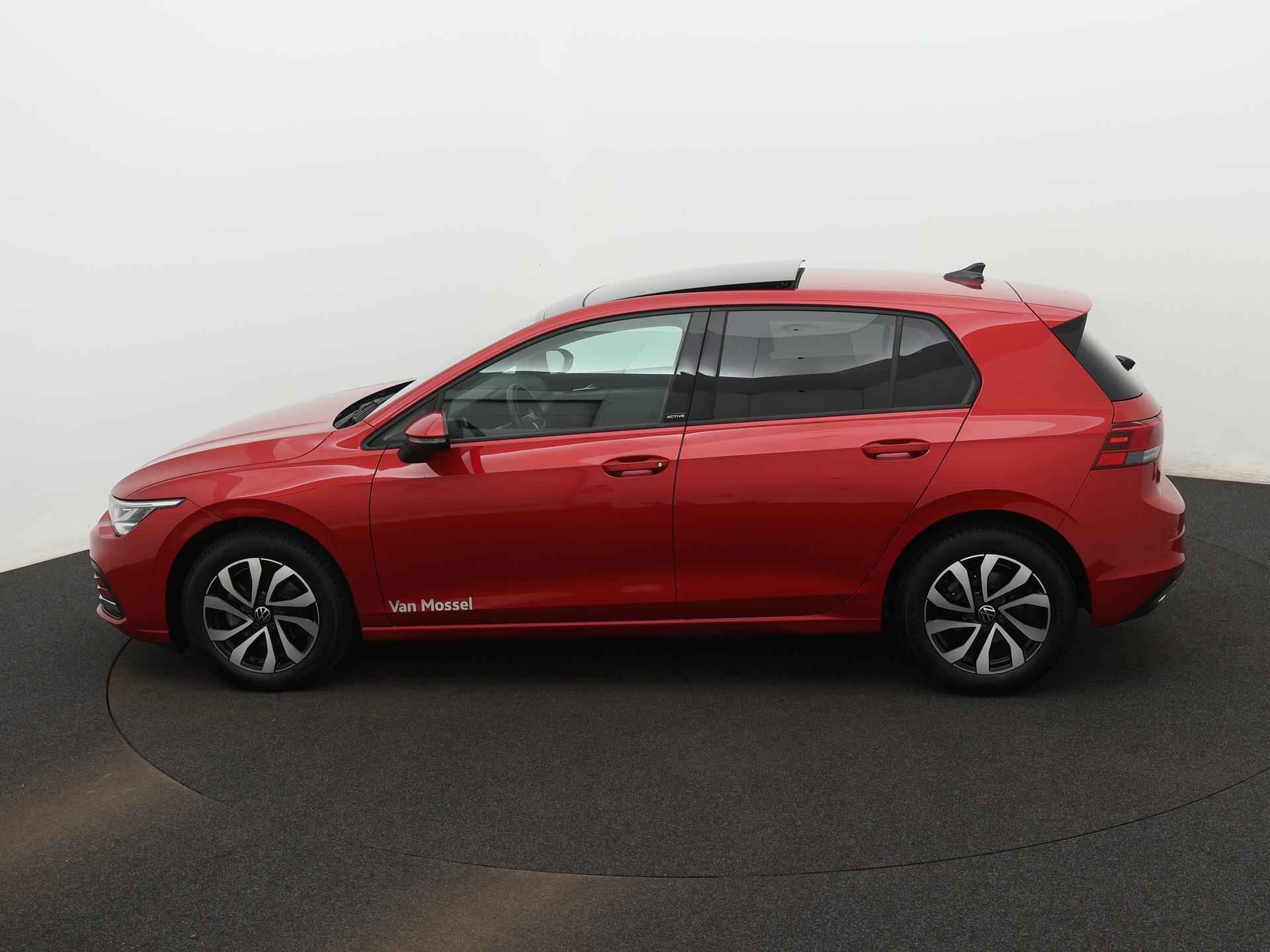 Volkswagen Golf 1.0 eTSI Life  | Automaat | Elektrisch Glazen Panorama-Dak | Apple Carplay/Android Auto | Cruise Control Adaptief | Line Assist | DAB | Zwarte Velgen | 12 Maanden Garantie | - 3/23