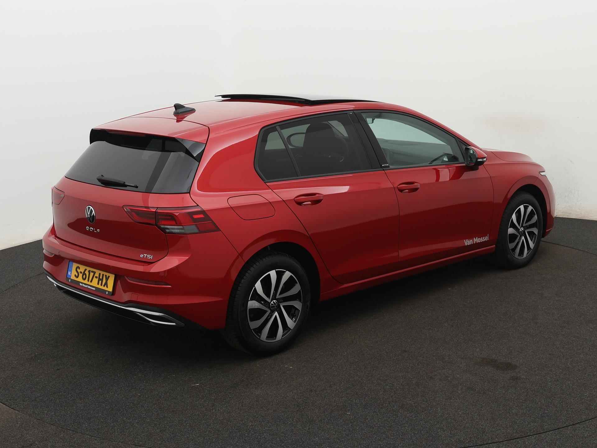 Volkswagen Golf 1.0 eTSI Life  | Automaat | Elektrisch Glazen Panorama-Dak | Apple Carplay/Android Auto | Cruise Control Adaptief | Line Assist | DAB | Zwarte Velgen | 12 Maanden Garantie | - 8/23