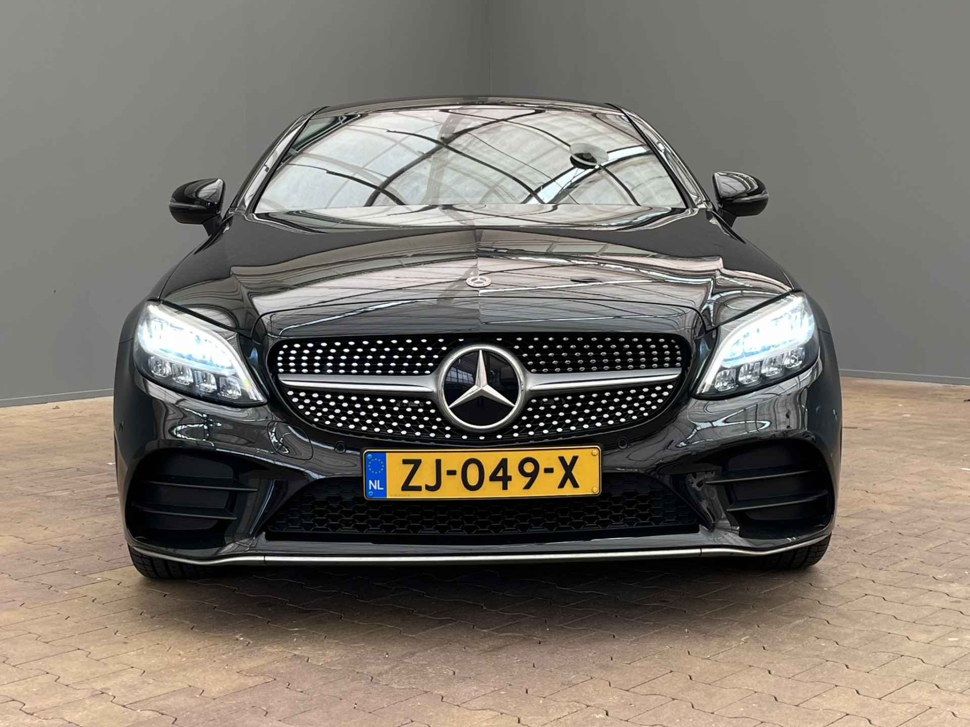 Mercedes-Benz C-Klasse Coupé 200 Advantage Pack | AMG | Camera | Leder/Stof | Clima | 18'' Lichtmetaal | Navigatie | Groot Scherm | Digitaal Instrumenten Paneel | Carplay | - 11/47