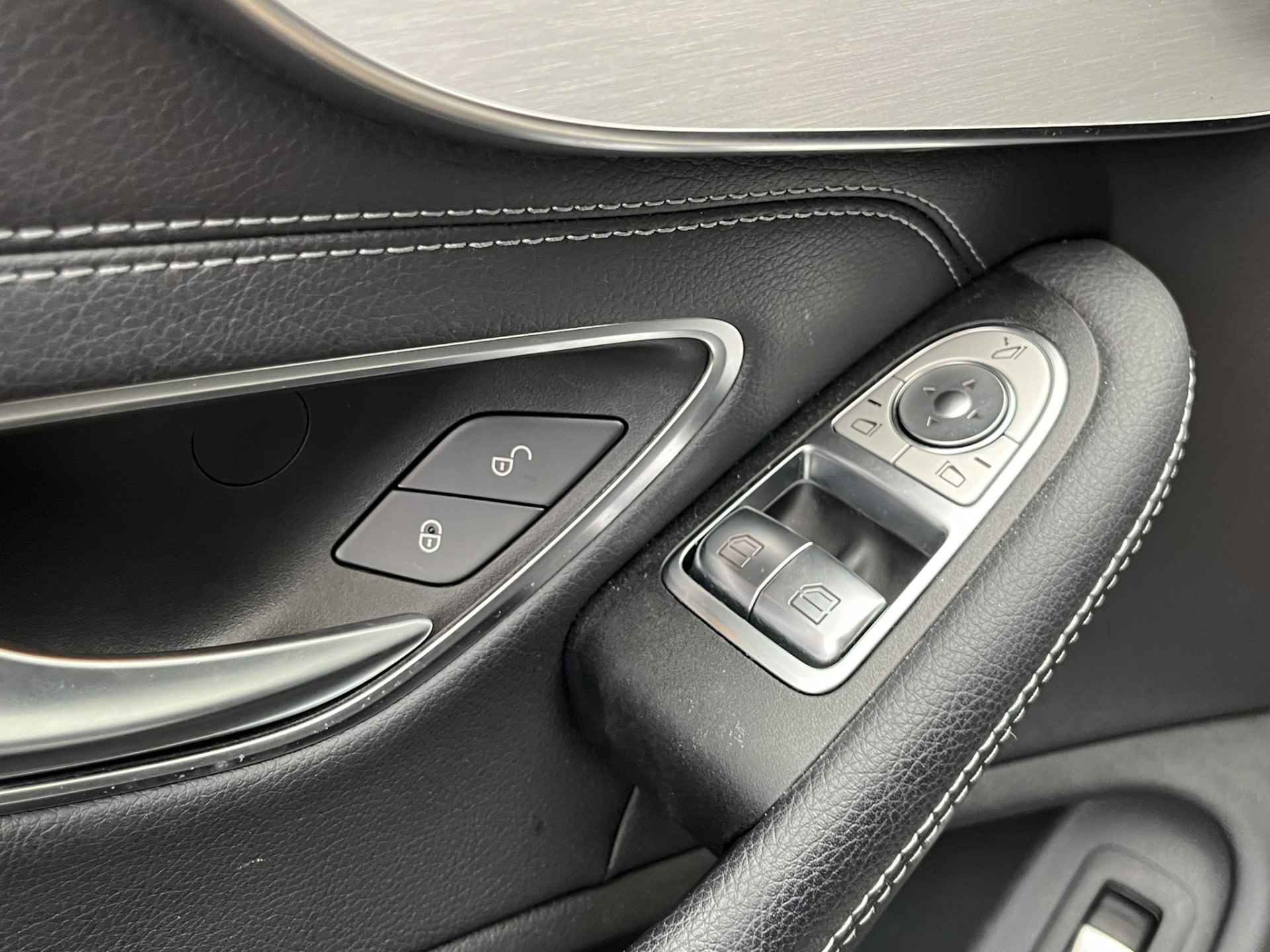 Mercedes-Benz C-Klasse Coupé 200 Advantage Pack | AMG | Camera | Leder/Stof | Clima | 18'' Lichtmetaal | Navigatie | Groot Scherm | Digitaal Instrumenten Paneel | Carplay | - 21/47