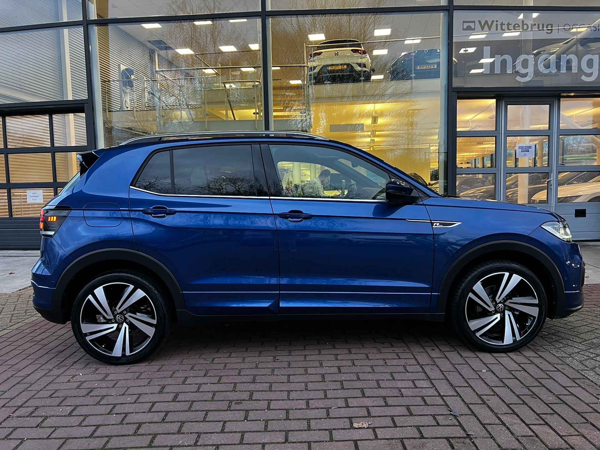 Volkswagen T-Cross 1.0 TSI R-Line / Achteruitrijcamera / Virtual Cockpit / DSG / 18 Inch / Side Assist / Adaptive Cruise Control / 12 Maanden Garantie! - 19/27