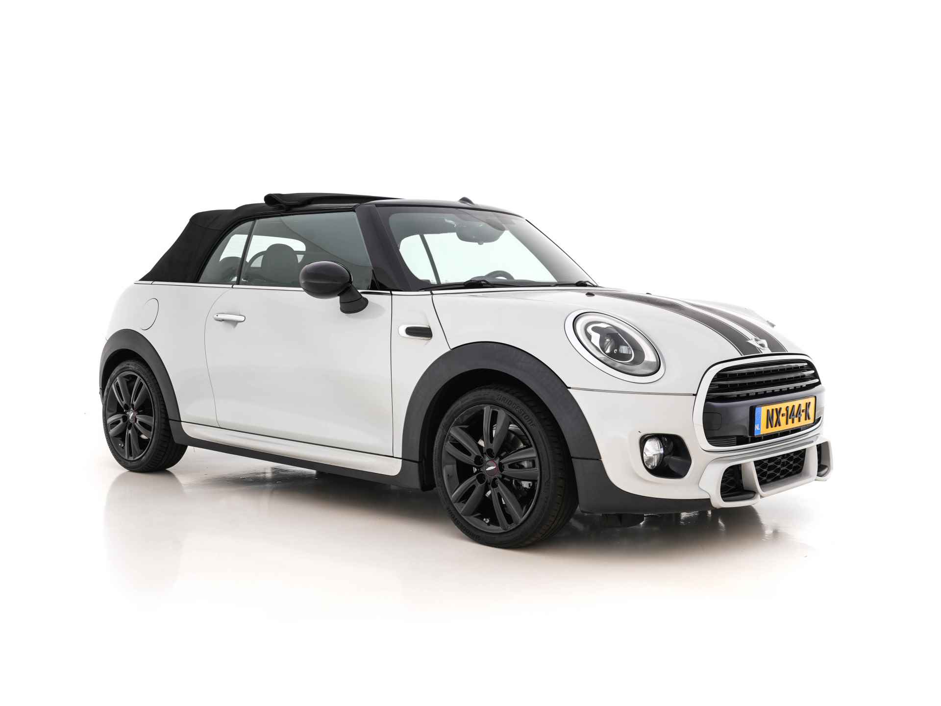 MINI Cabrio 1.5 Cooper Chili Serious Business JCW-Sport-Pack *LEATHER-MICROFIBRE | HARMAN/KARDON-AUDIO | FULL-LED | SPORT-SEATS | AMBIENT-LIGHT | HEATED-SEATS | ECC | PDC | CRUISE | NAVI-FULLMAP | AIRSCARF | 17''ALU * - 2/36