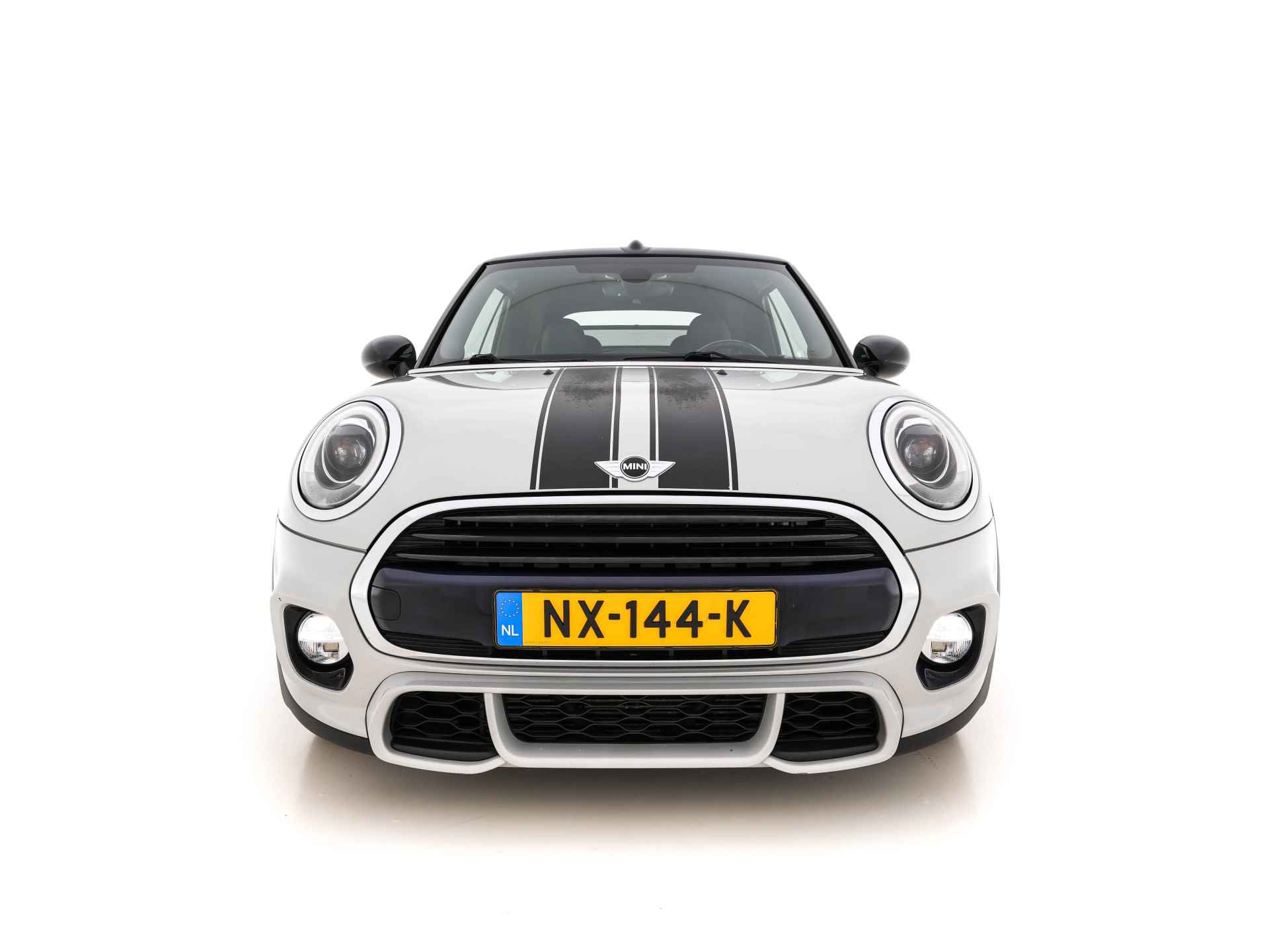 MINI Cabrio 1.5 Cooper Chili Serious Business JCW-Sport-Pack *LEATHER-MICROFIBRE | HARMAN/KARDON-AUDIO | FULL-LED | SPORT-SEATS | AMBIENT-LIGHT | HEATED-SEATS | ECC | PDC | CRUISE | NAVI-FULLMAP | AIRSCARF | 17''ALU * - 30/36