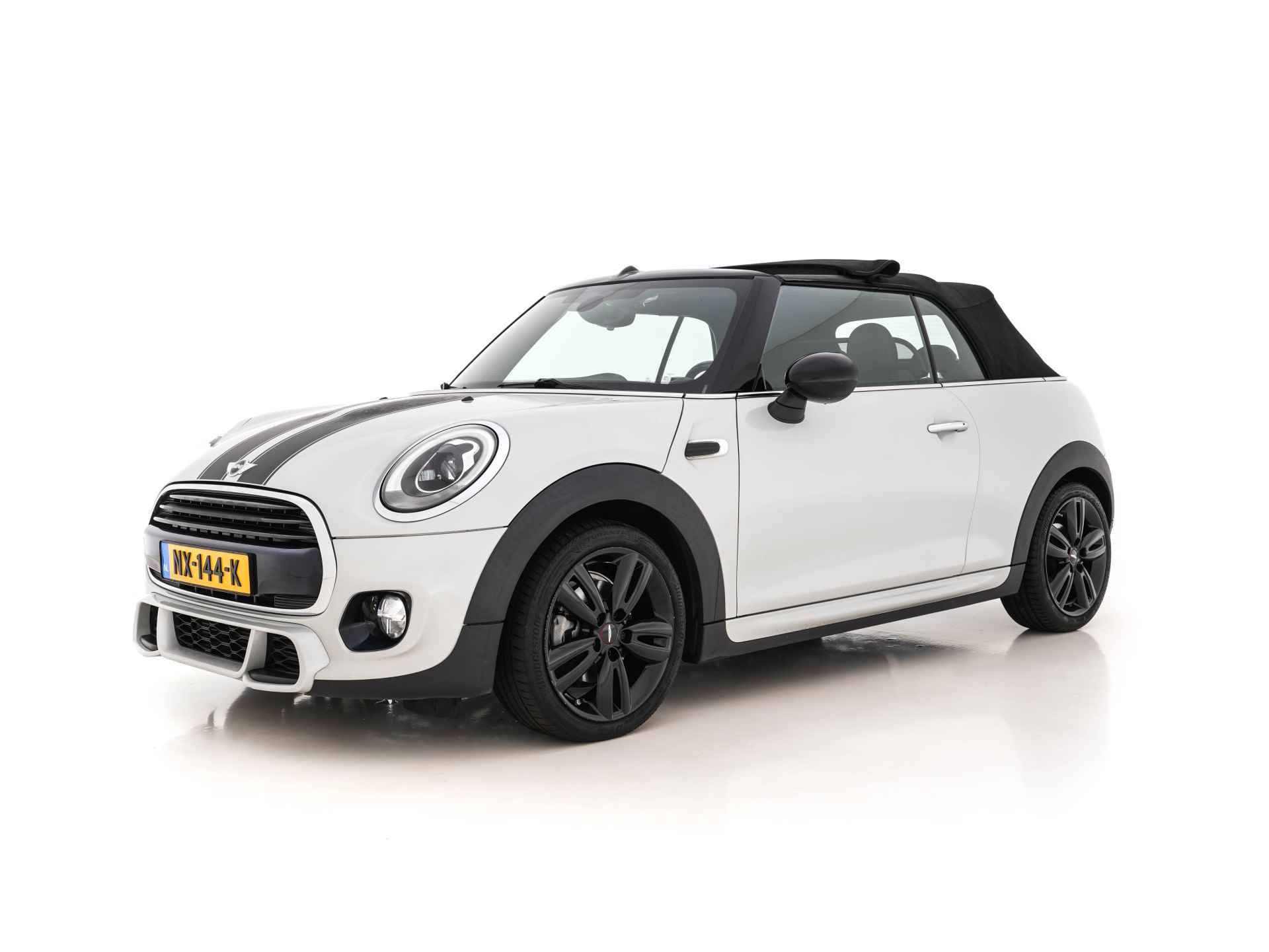 MINI Cabrio 1.5 Cooper Chili Serious Business JCW-Sport-Pack *LEATHER-MICROFIBRE | HARMAN/KARDON-AUDIO | FULL-LED | SPORT-SEATS | AMBIENT-LIGHT | HEATED-SEATS | ECC | PDC | CRUISE | NAVI-FULLMAP | AIRSCARF | 17''ALU * - 31/36