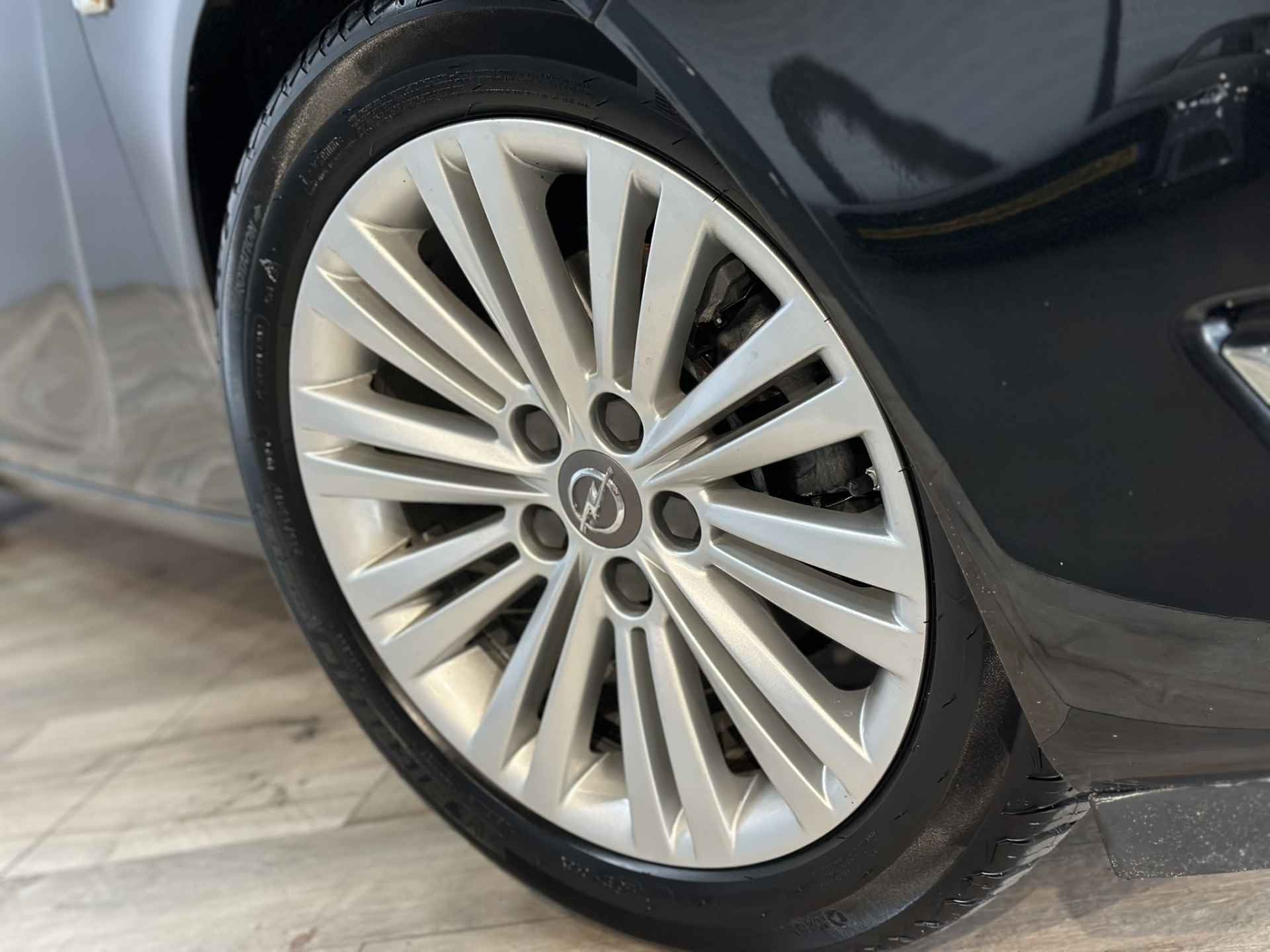 Opel Insignia 1.6 CDTI EcoFLEX Innovation Airco ECC | Xenon | Camera | Trekhaak | Cruise control | Navigatie | Apple Carplay Android Auto | Isofix | - 9/34