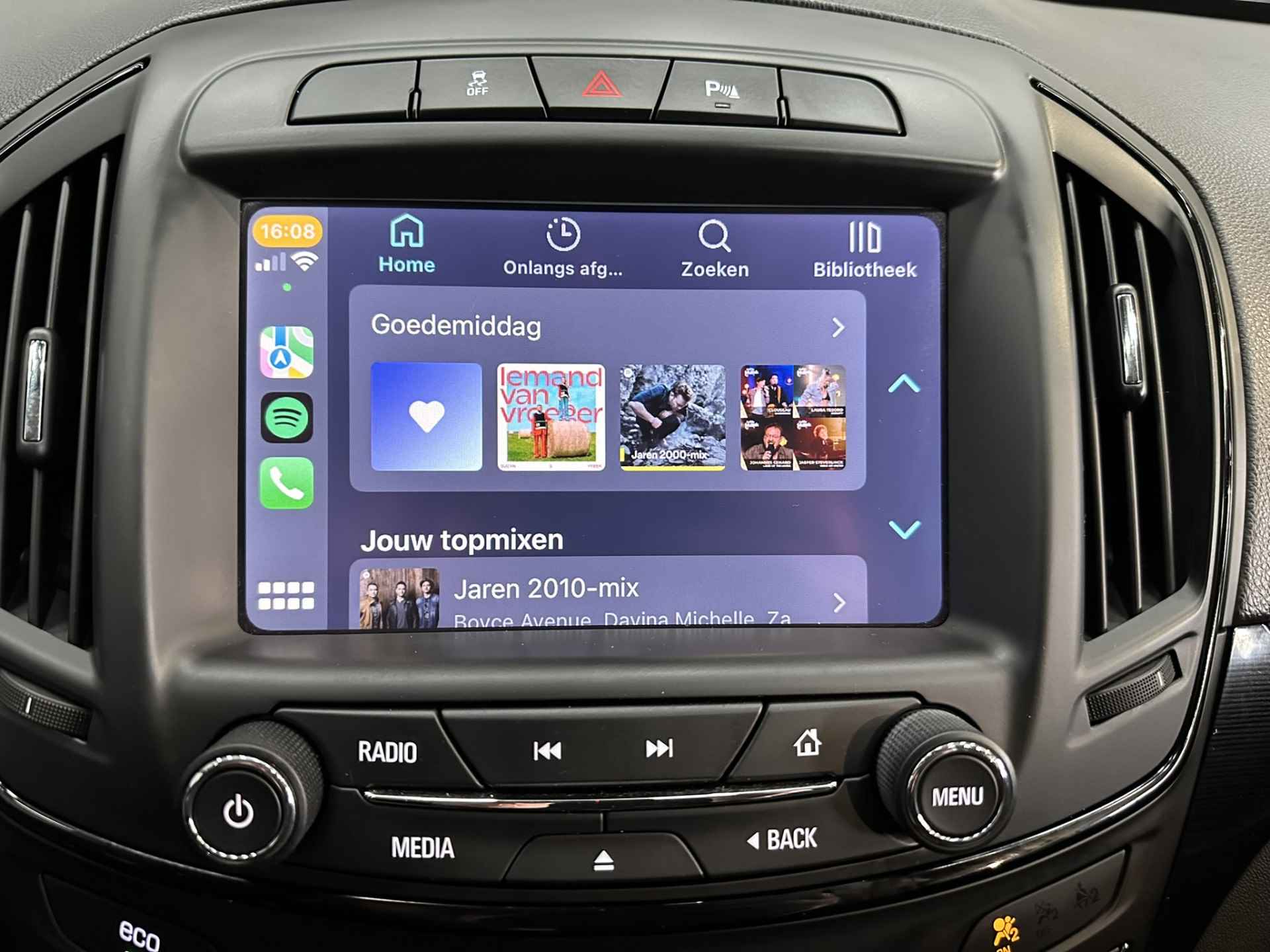 Opel Insignia 1.6 CDTI EcoFLEX Innovation Airco ECC | Xenon | Camera | Trekhaak | Cruise control | Navigatie | Apple Carplay Android Auto | Isofix | - 17/34