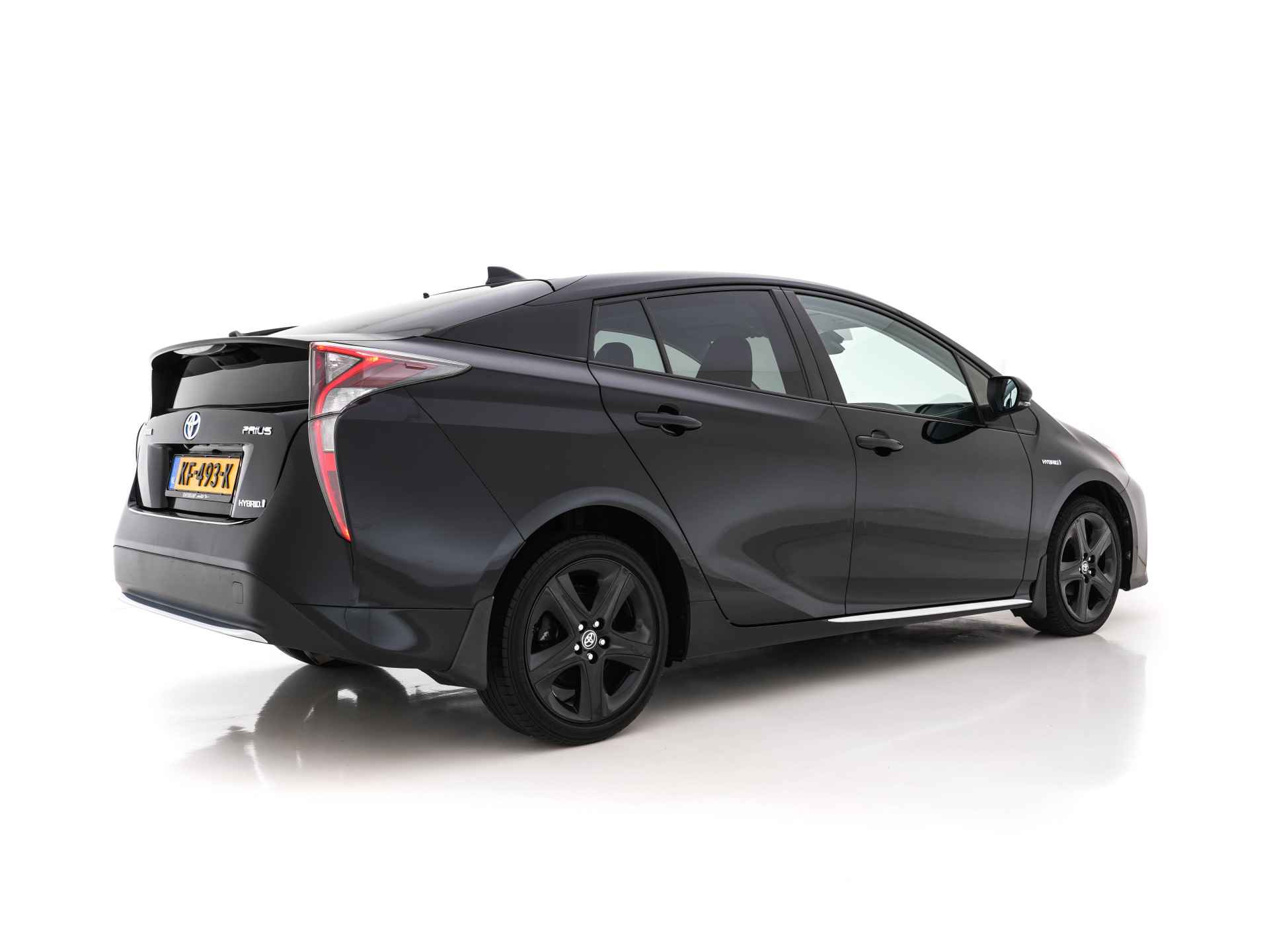 Toyota Prius 1.8 First Edition Aut. *HEAD-UP | ADAPTIVE-CRUISE | FULL-LED | BLINDSPOT | COMFORT-SEATS | KEYLESS | CAMERA | NAVI-FULLMAP | LANE-ASSIST | ECC | 17''ALU * - 6/32