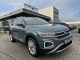 Volkswagen T-Roc 1.5 TSI Style Trekhaak | IQ.Light | Massage | Stoelverw. | Navi | Adapt. Cruise